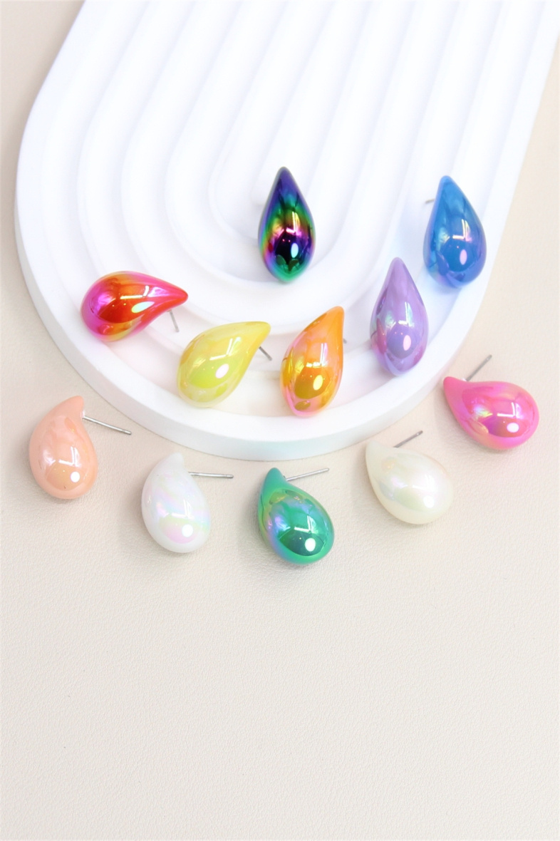 Grossiste Bellissima - Boucle d'oreille goutte 23mm effet éclat iridescent en acier inoxydable
