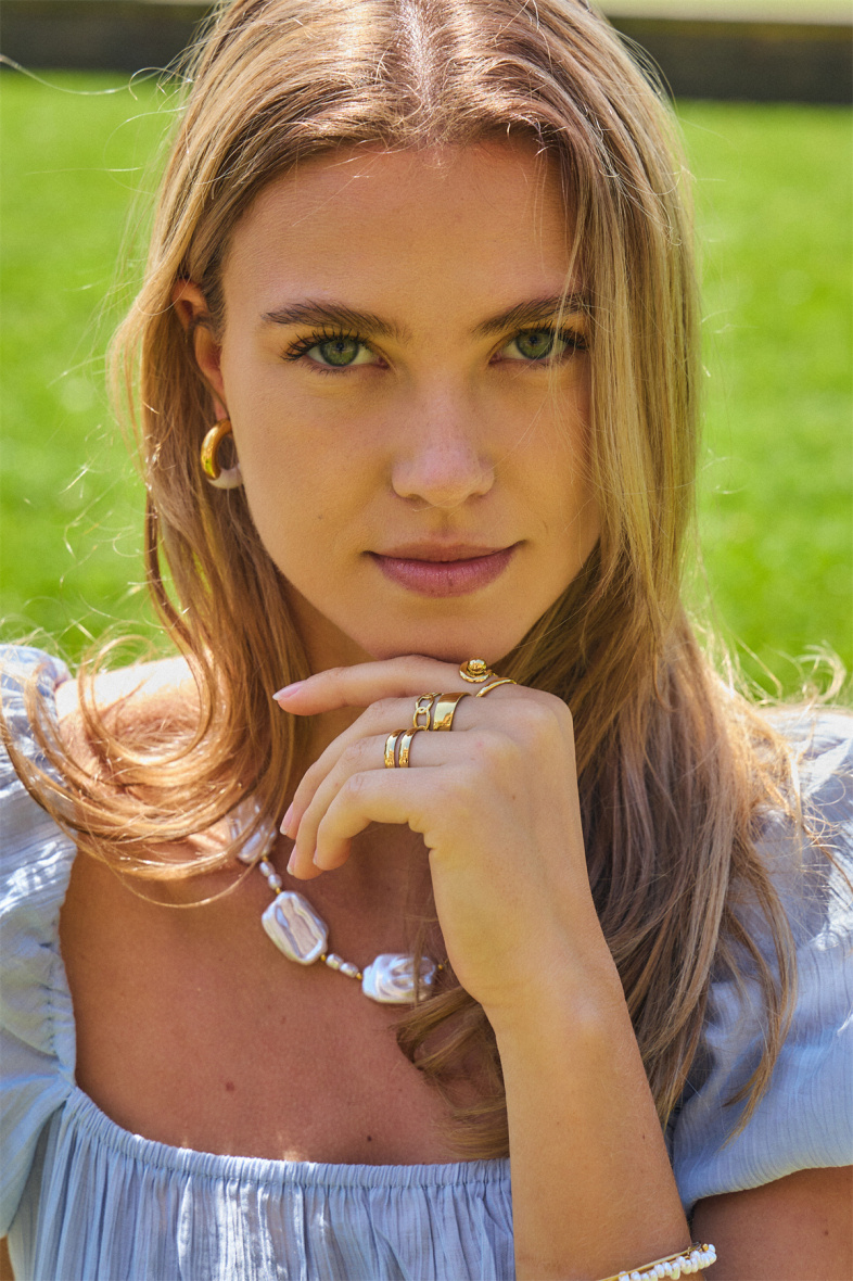 Wholesaler Bellissima - Enamelled hoop earring in stainless steel