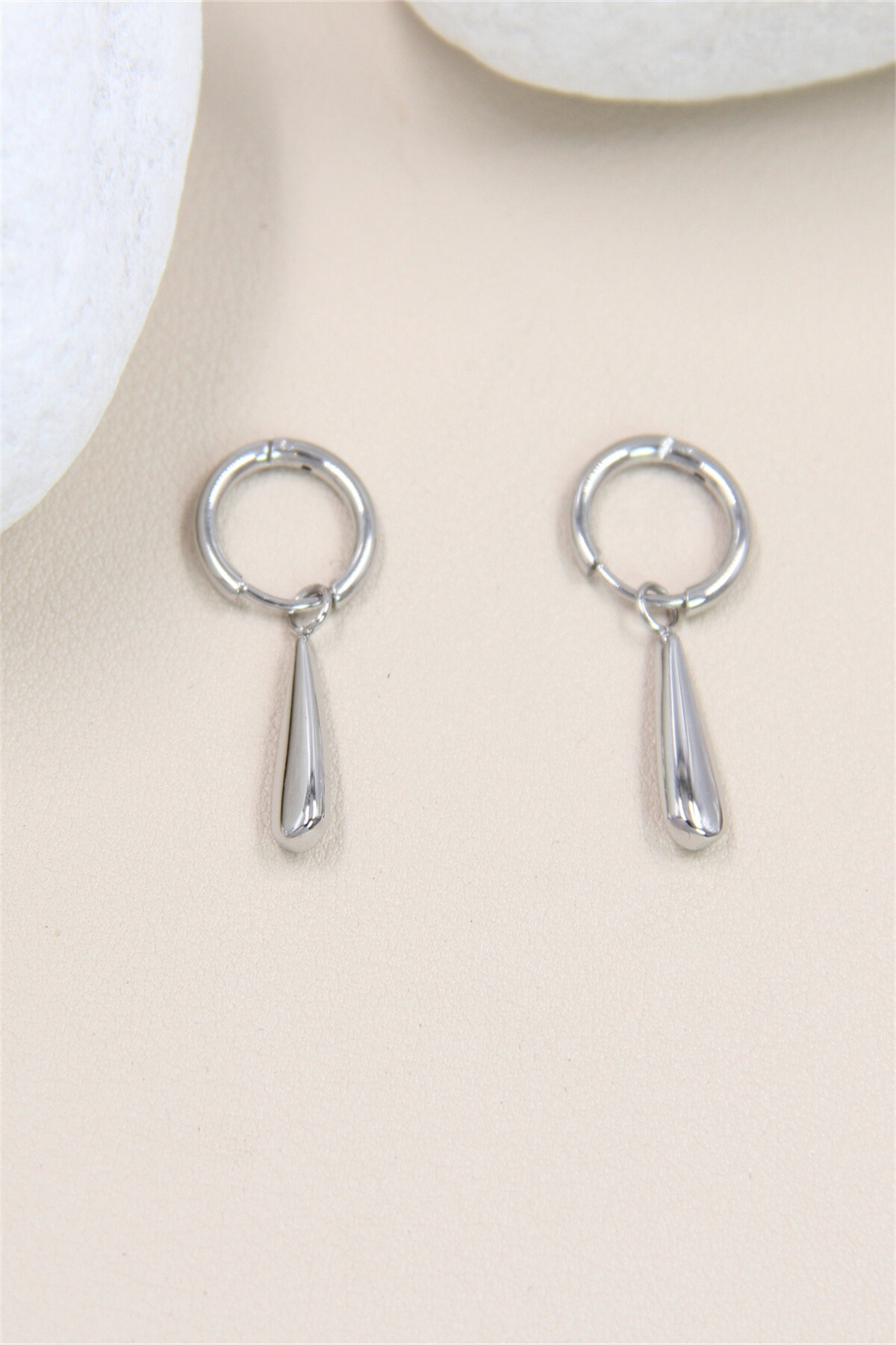 Wholesaler Bellissima - Stainless Steel Drop-Shaped Hoop Earrings