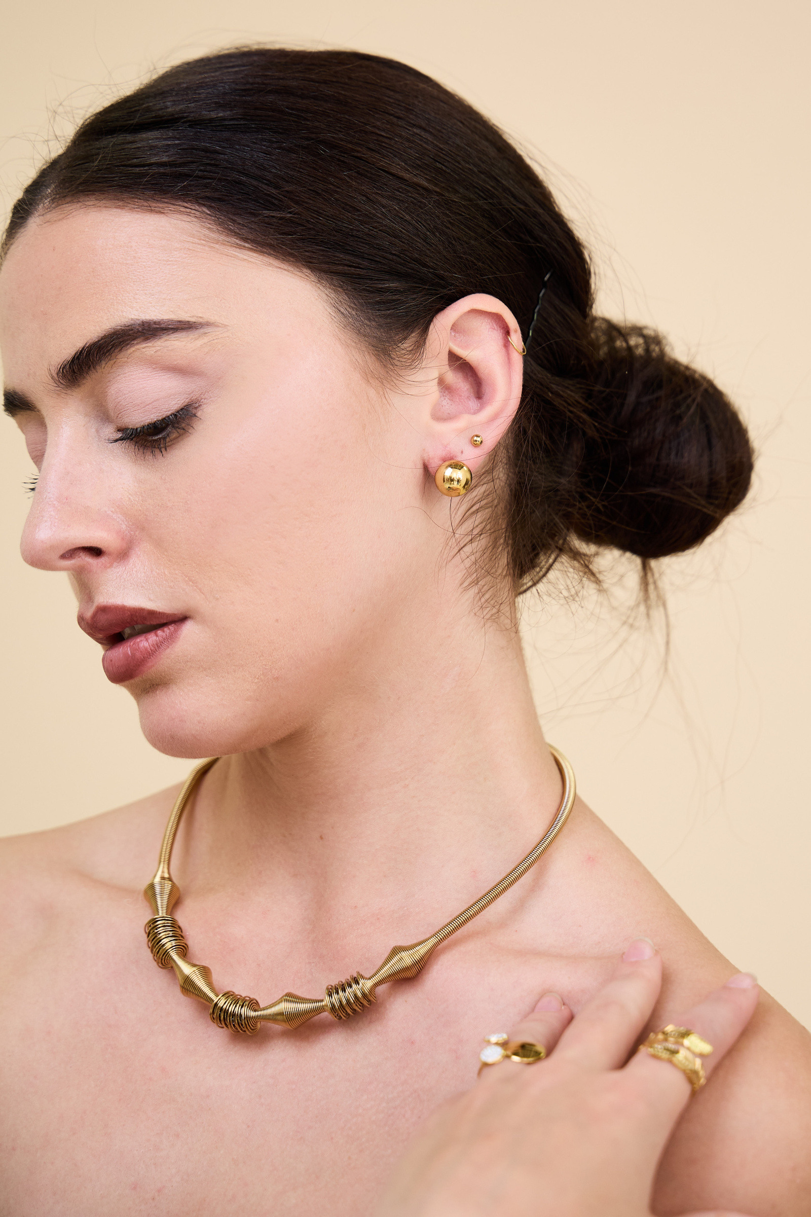 Grossiste Bellissima - Boucles d'Oreilles Design de 2 Perles en Acier Inoxydable