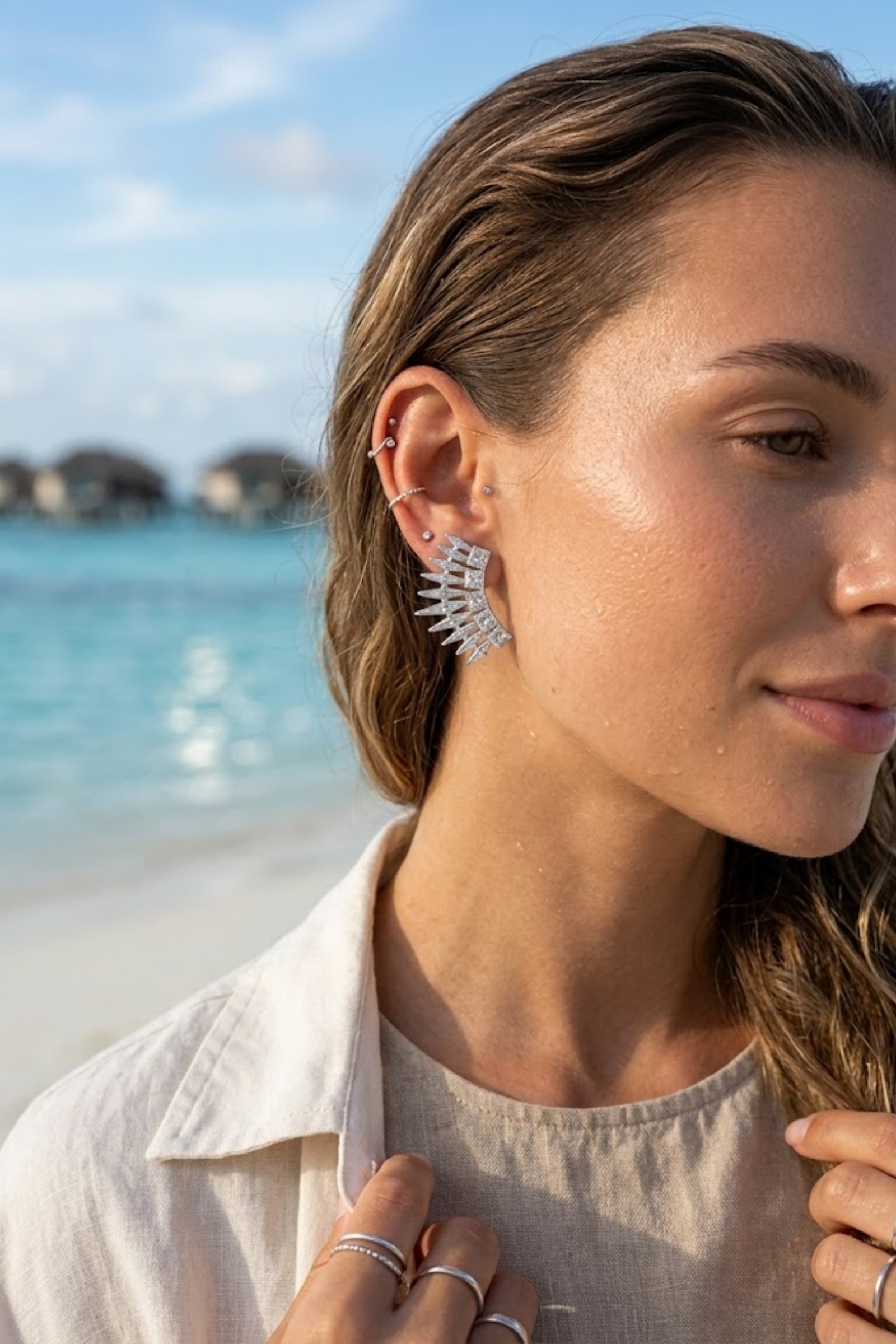 Mayorista Bellissima - Pendientes de Ala de Circonio en Acero Inoxidable – Elegancia Atrevida