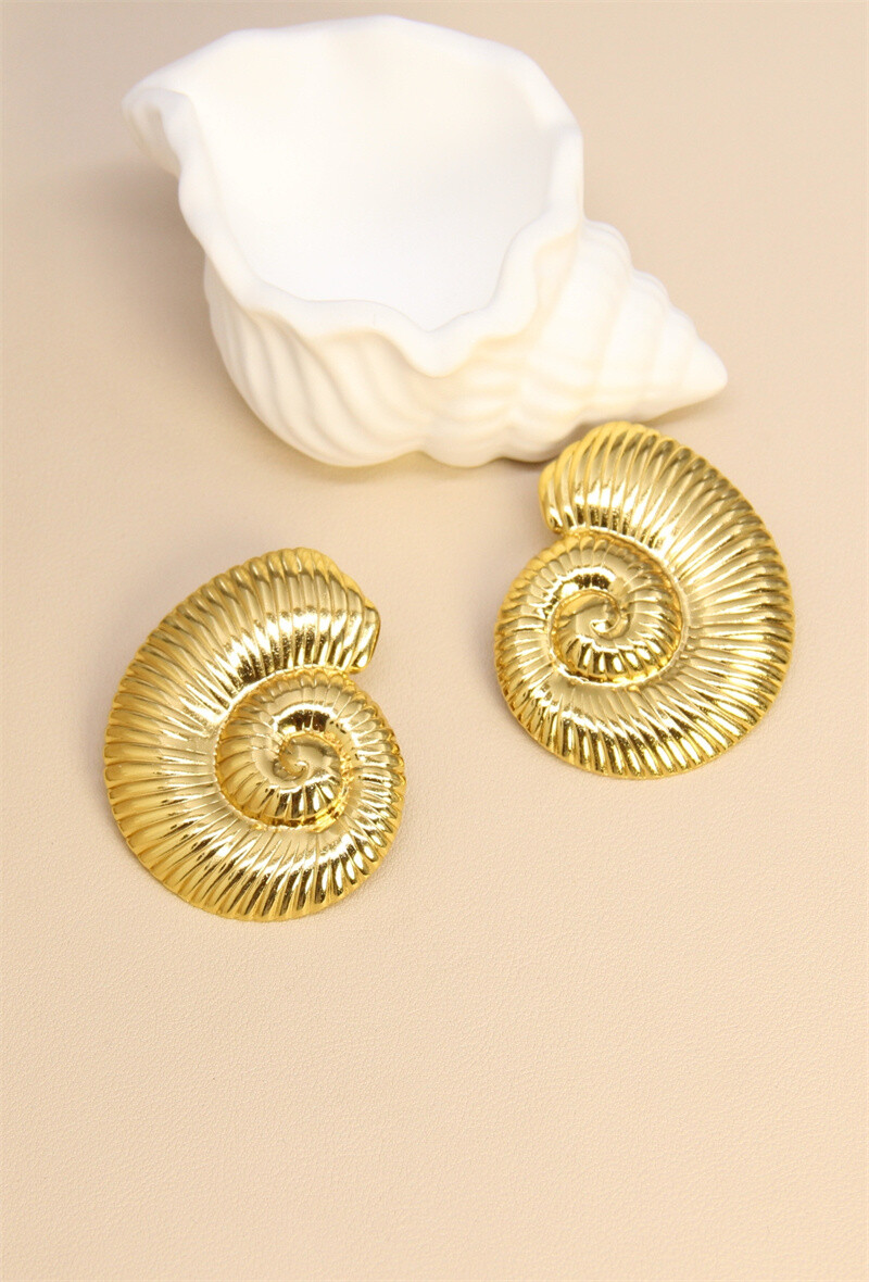 Grossiste Bellissima - Boucles d'oreilles escargot de mer martelées en acier inoxydable