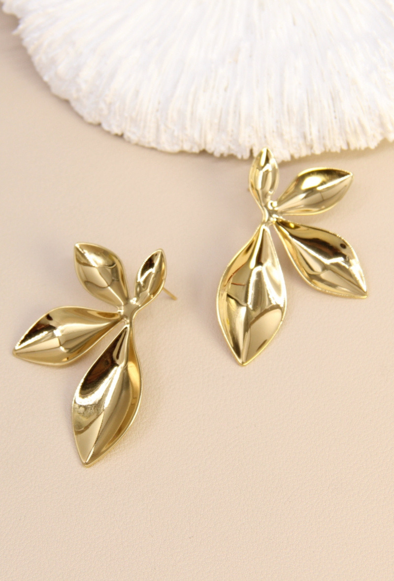 Grossiste Bellissima - Boucles d’oreilles feuilles dorées en acier inoxydable – Élégance naturel