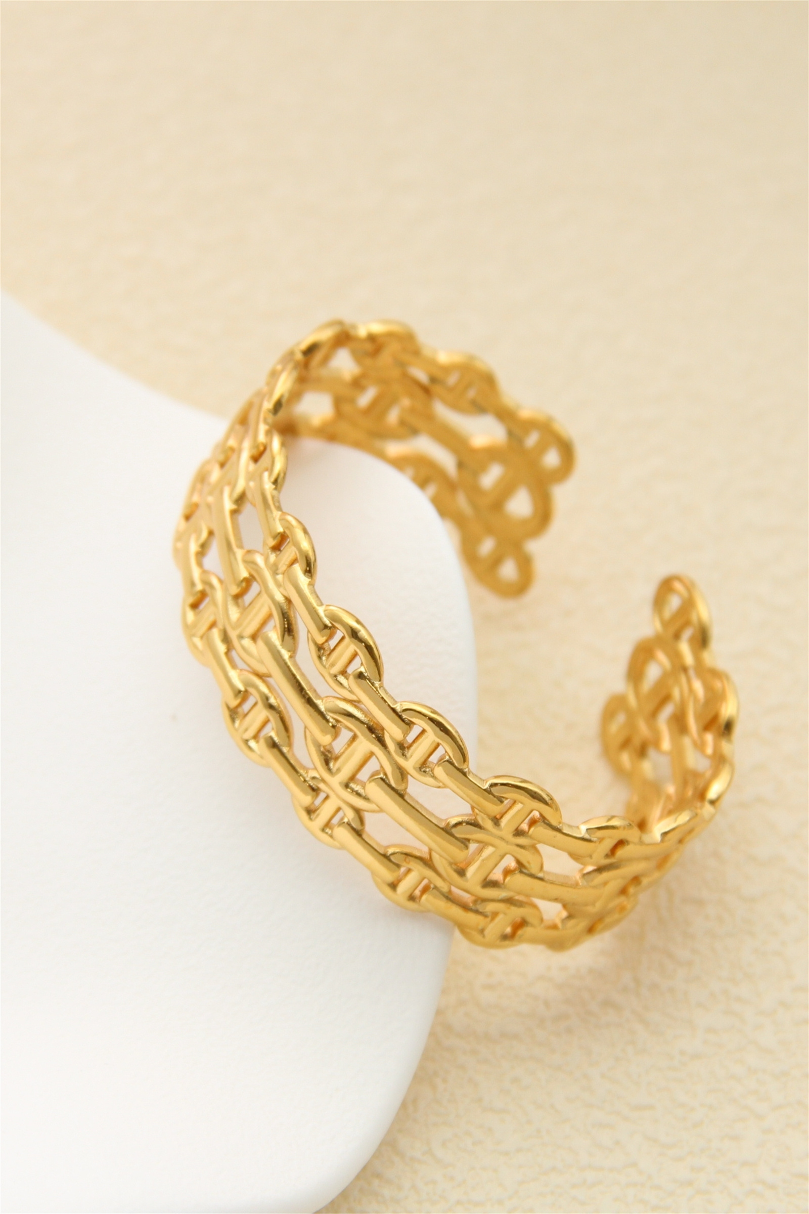 Grossiste Bellissima - Bracelet jonc maille ajourée en acier inoxydable – Doré ou Argenté