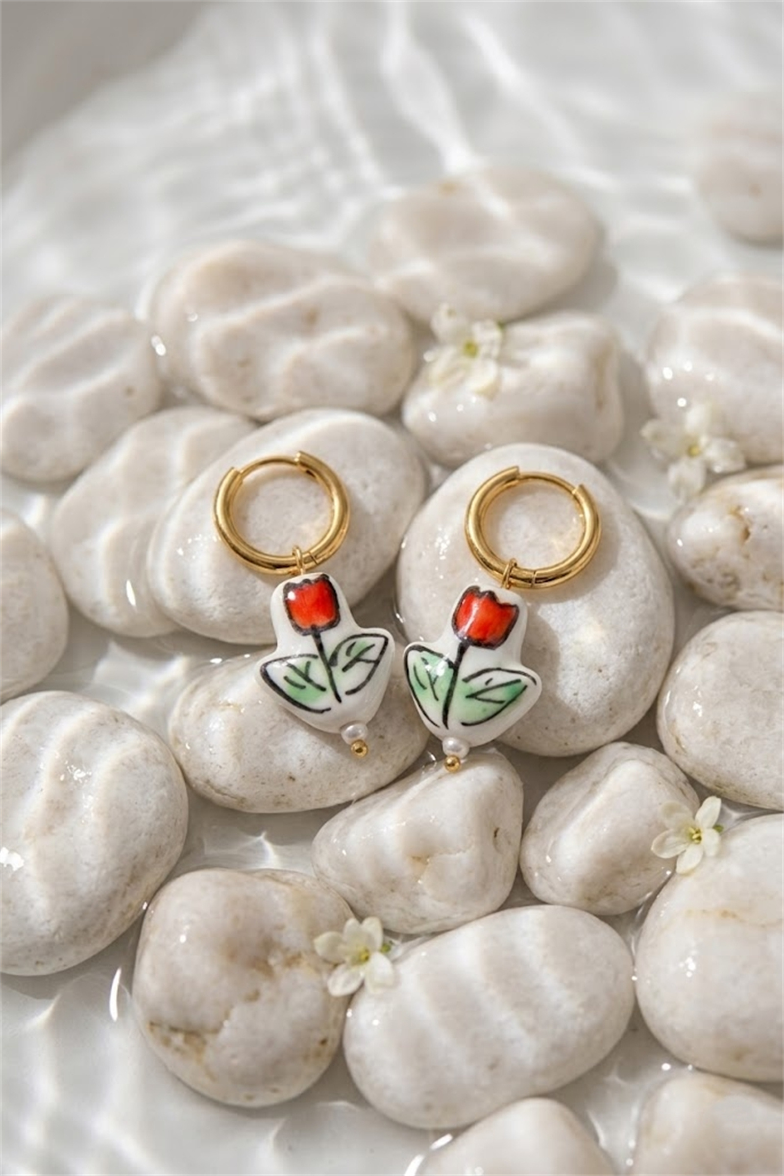Mayorista Bellissima - Pendientes de Flor de Cerámica Roja – Aros Femeninos Románticos y a la Moda