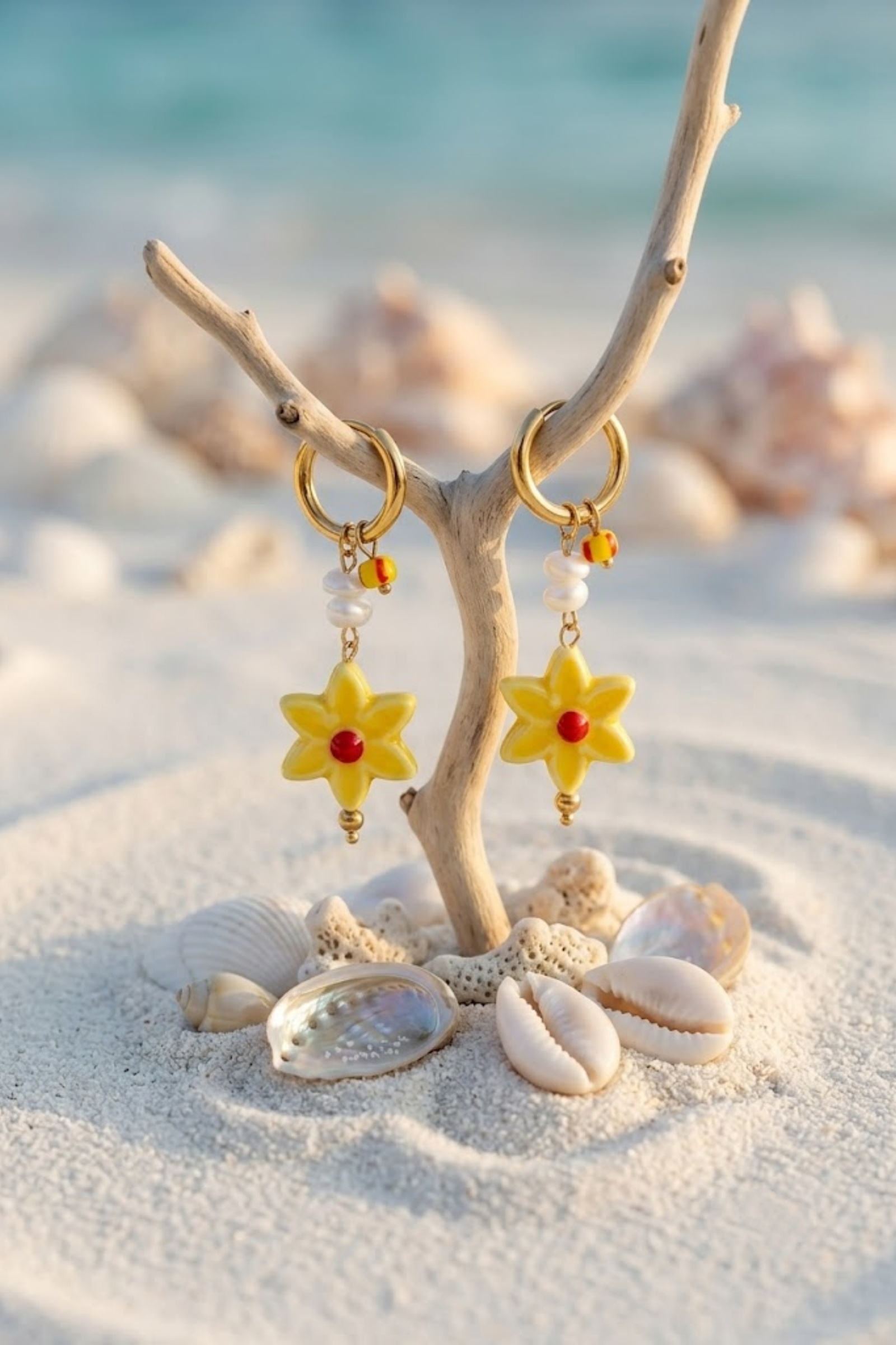 Großhändler Bellissima - Gelbe Blumen-Ohrringe aus Edelstahl – Ein Hauch von Sonnenschein für Ihre Outfits