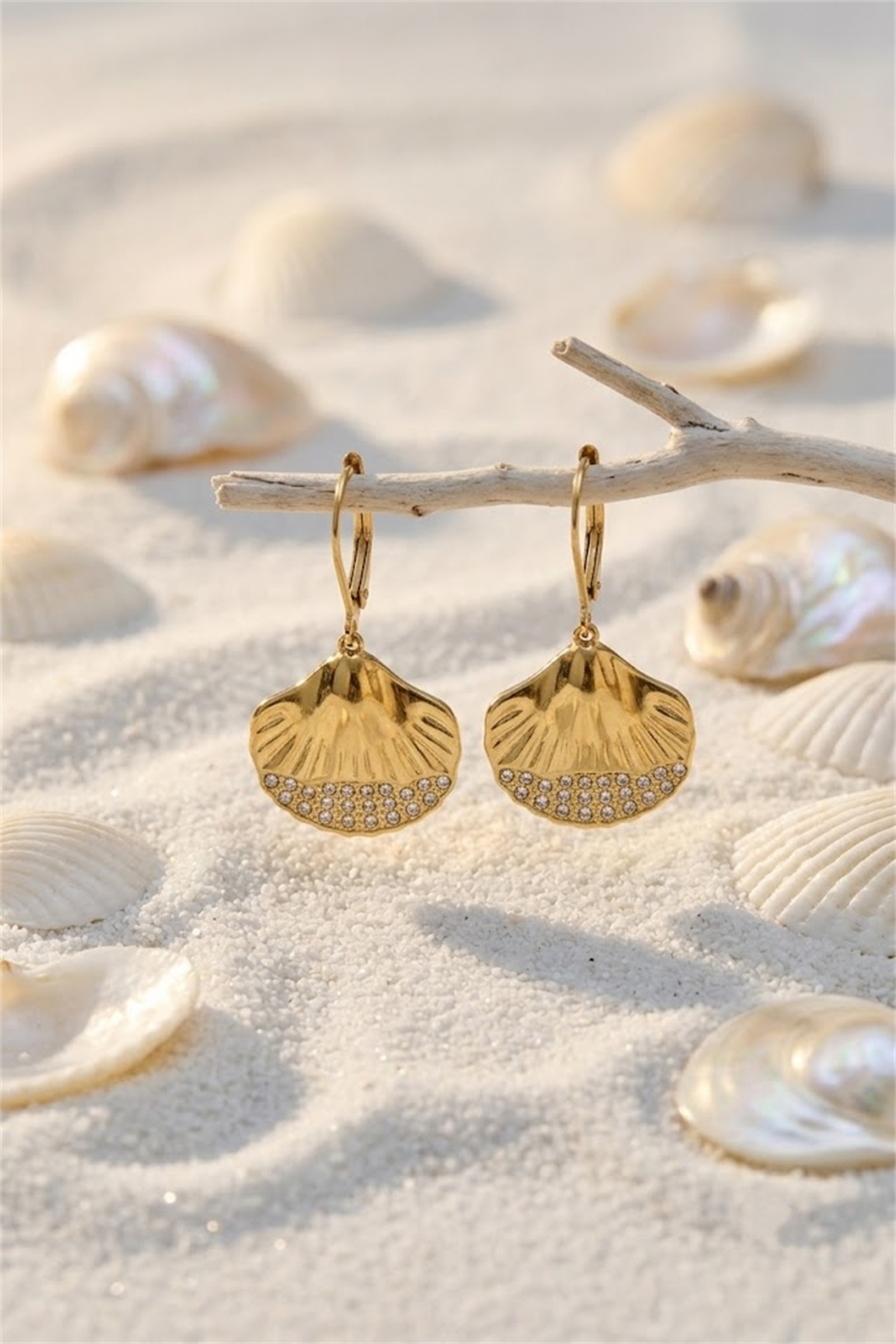 Grossista Bellissima - Orecchini a Conchiglia in Acciaio Inossidabile con Strass – Eleganza Marina