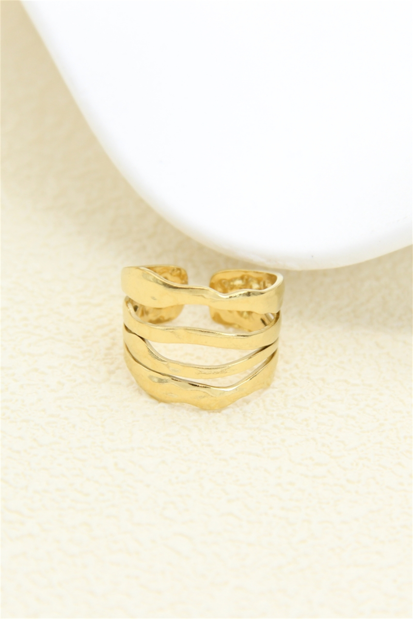 Grossiste Bellissima - Bague Dorée Ondulée – Acier Inoxydable Ajustable