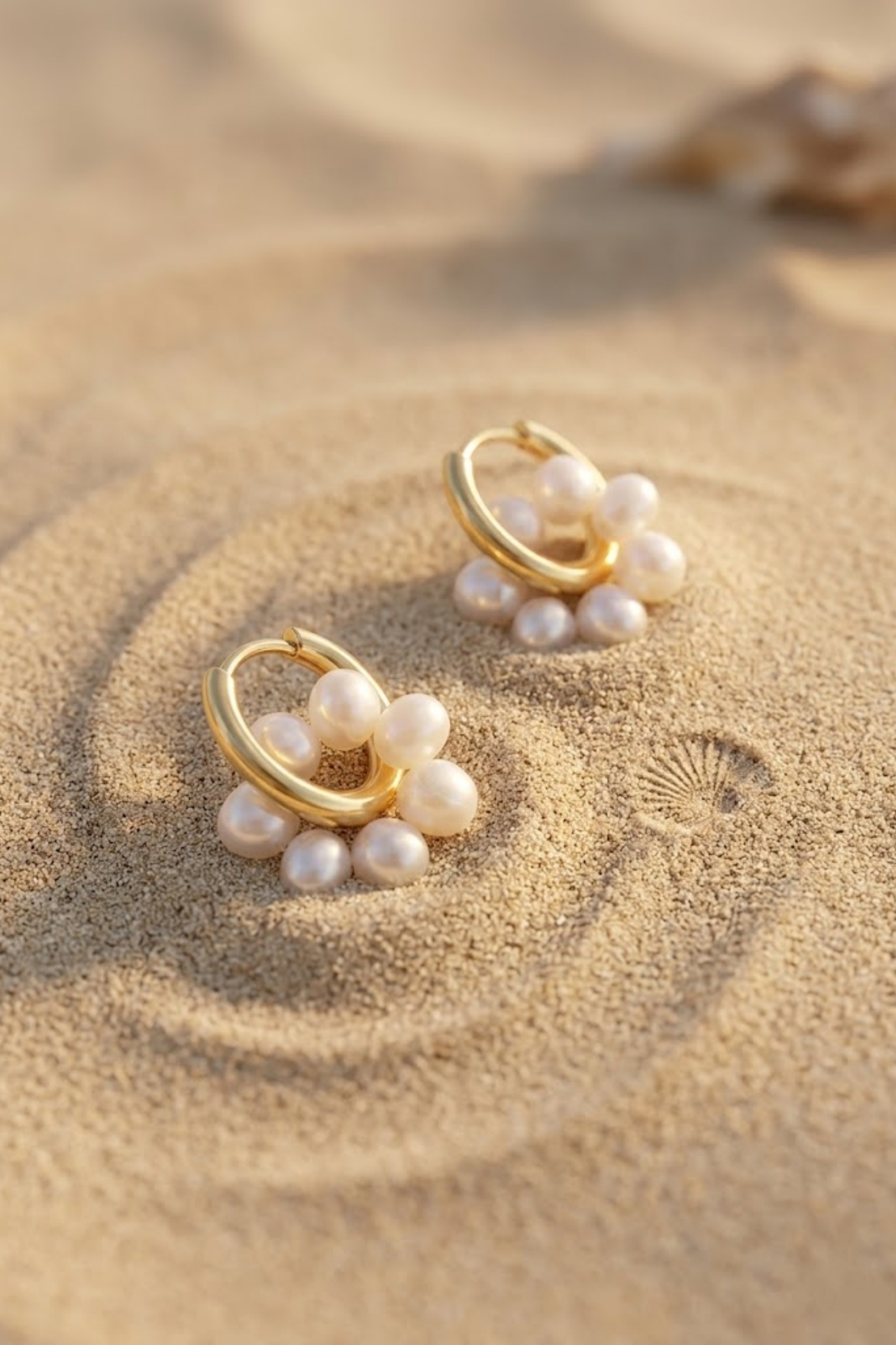 Grossiste Bellissima - Boucles d’oreilles créoles dorées avec perles de culture – acier inoxydabl