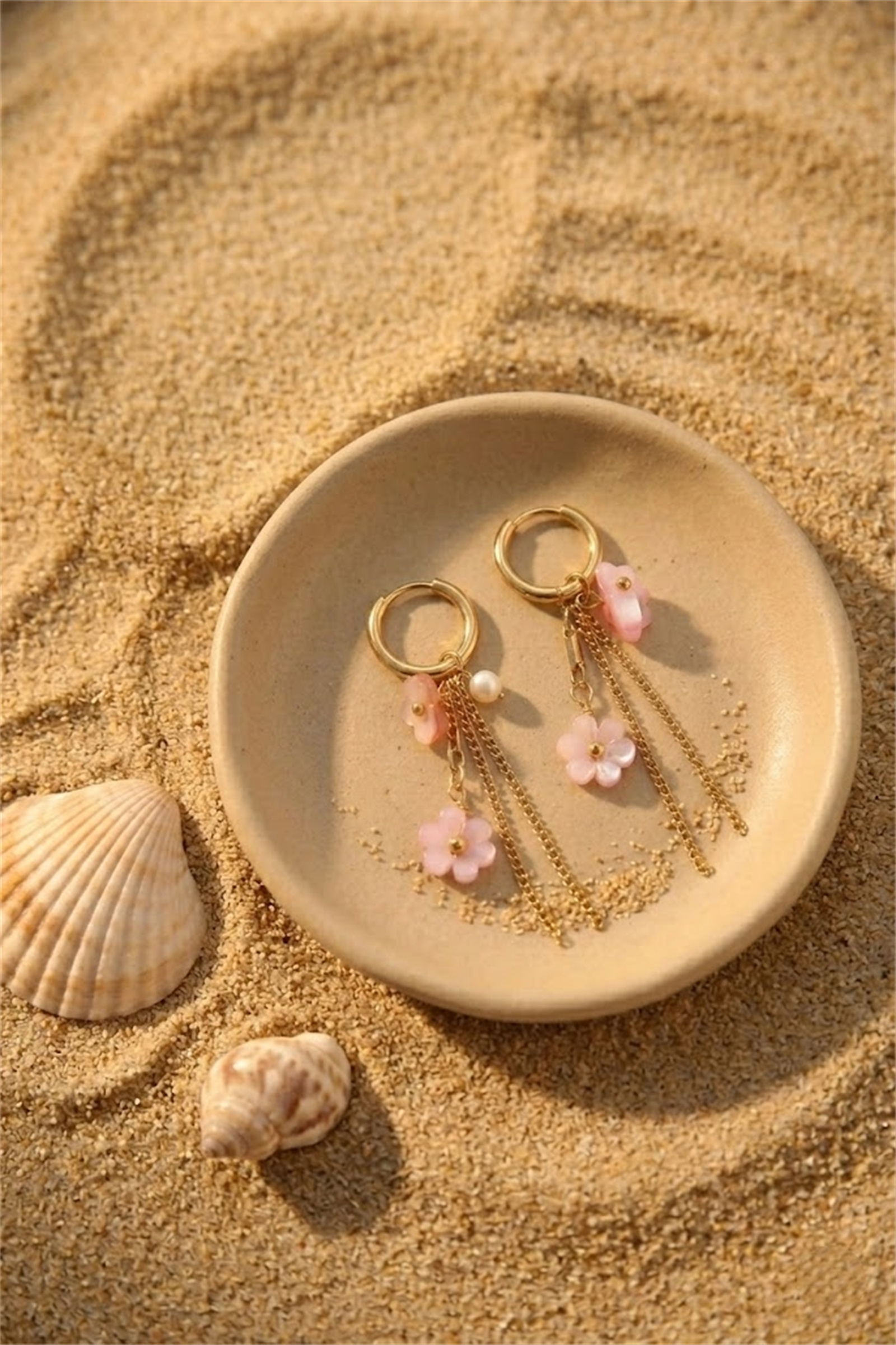 Grossiste Bellissima - Boucles d’Oreilles Fleur Perles Roses – Acier Inoxydable Doré