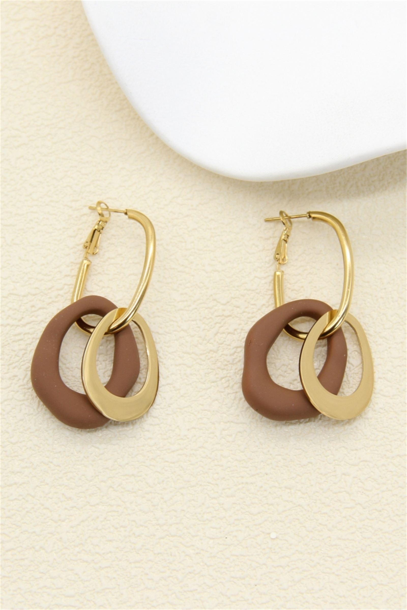 Grossiste Bellissima - Boucles d’oreilles design anneaux bruns – acier inoxydable