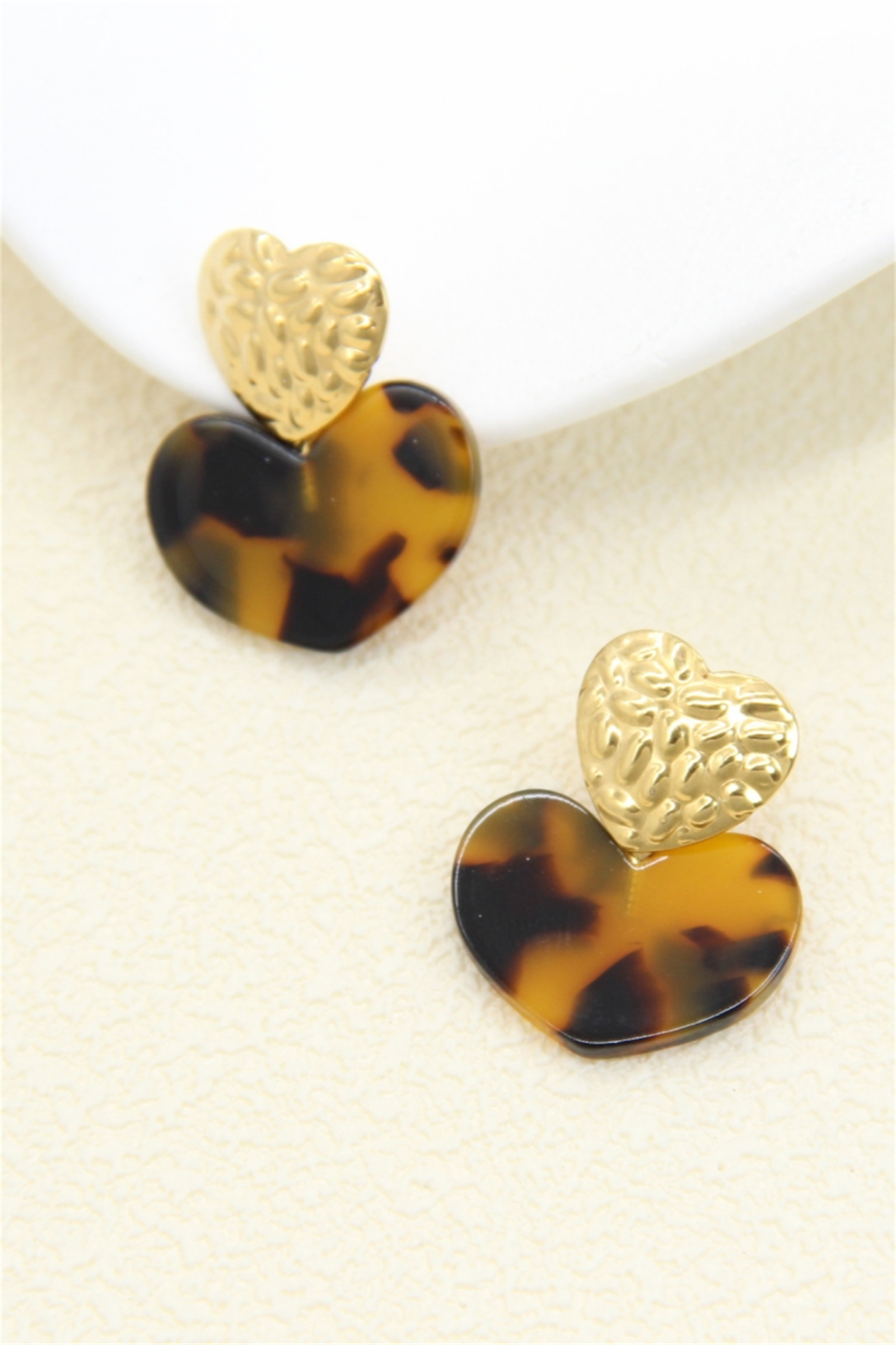 Grossiste Bellissima - Boucles d’oreilles cœur écaille et doré – acier inoxydable