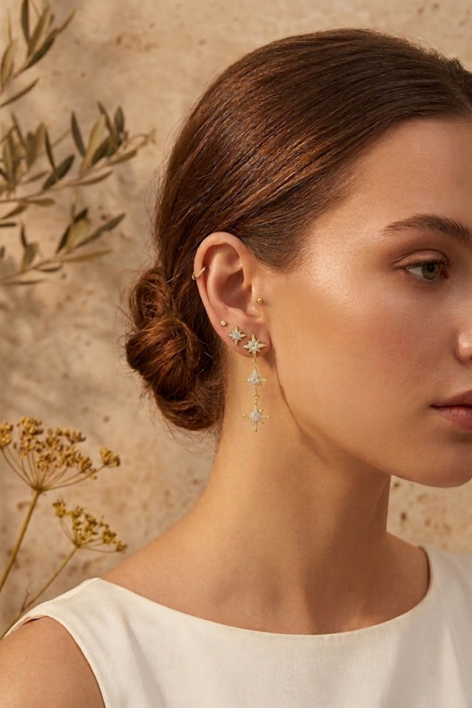 Grossiste Bellissima - Boucles d’Oreilles Étoile Asymétrique Strass – Style Tendance