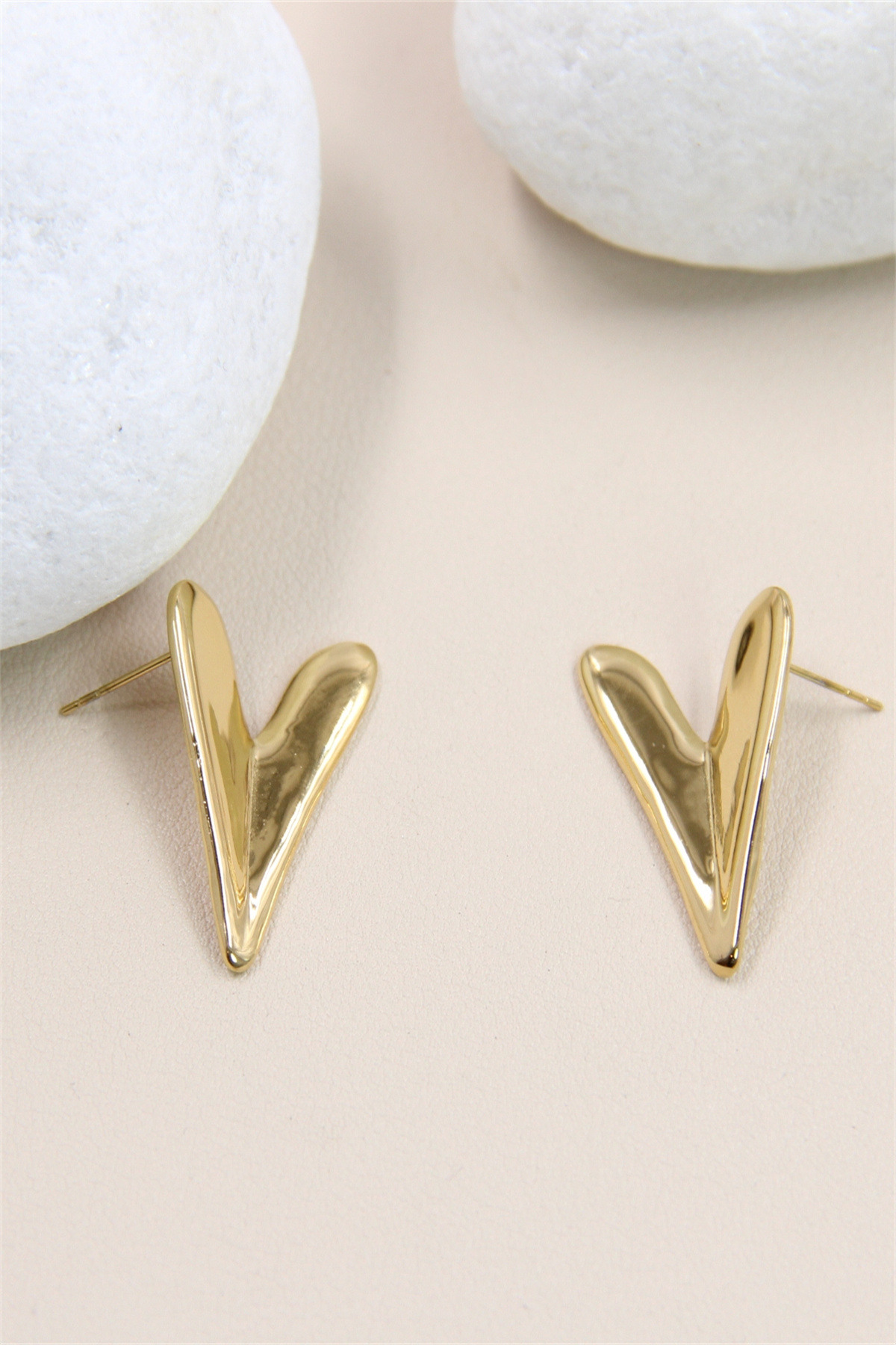 Grossiste Bellissima - Boucles d'oreilles cœur - Élégance en acier inoxydable