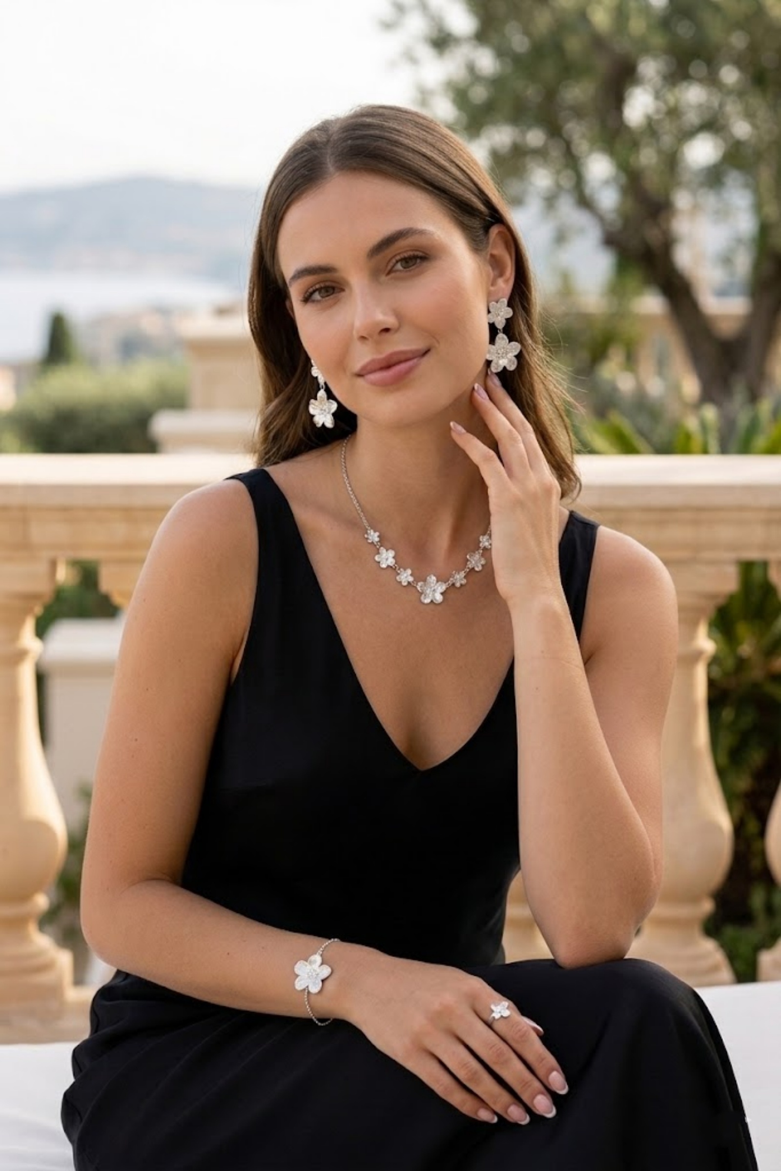 Grossiste Bellissima - Boucles d’Oreilles Fleurs Dorées – Acier Inoxydable Femme – Bijou Floral