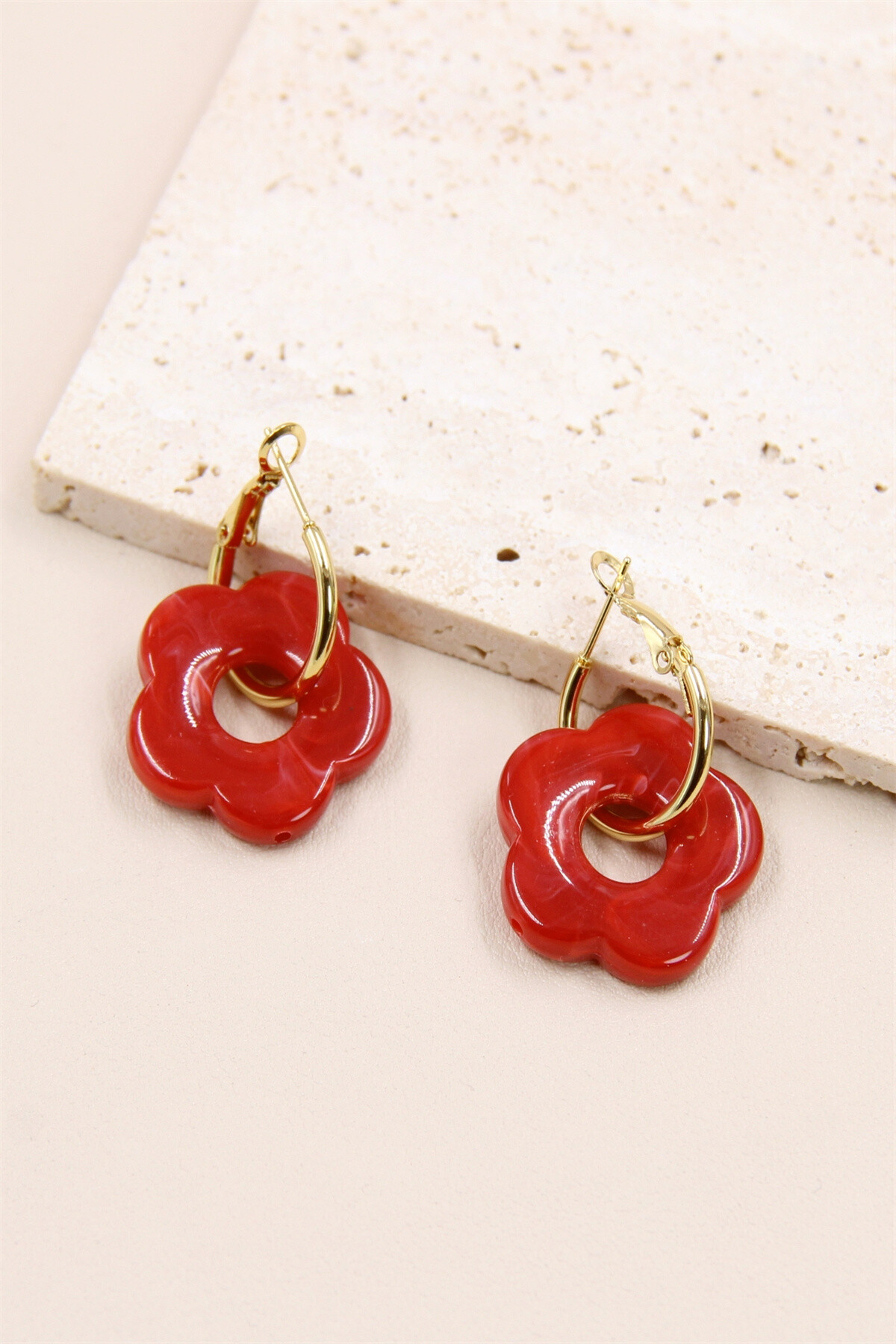 Wholesaler Bellissima - Flower Shaped Earrings in Resin and Stainless Steel