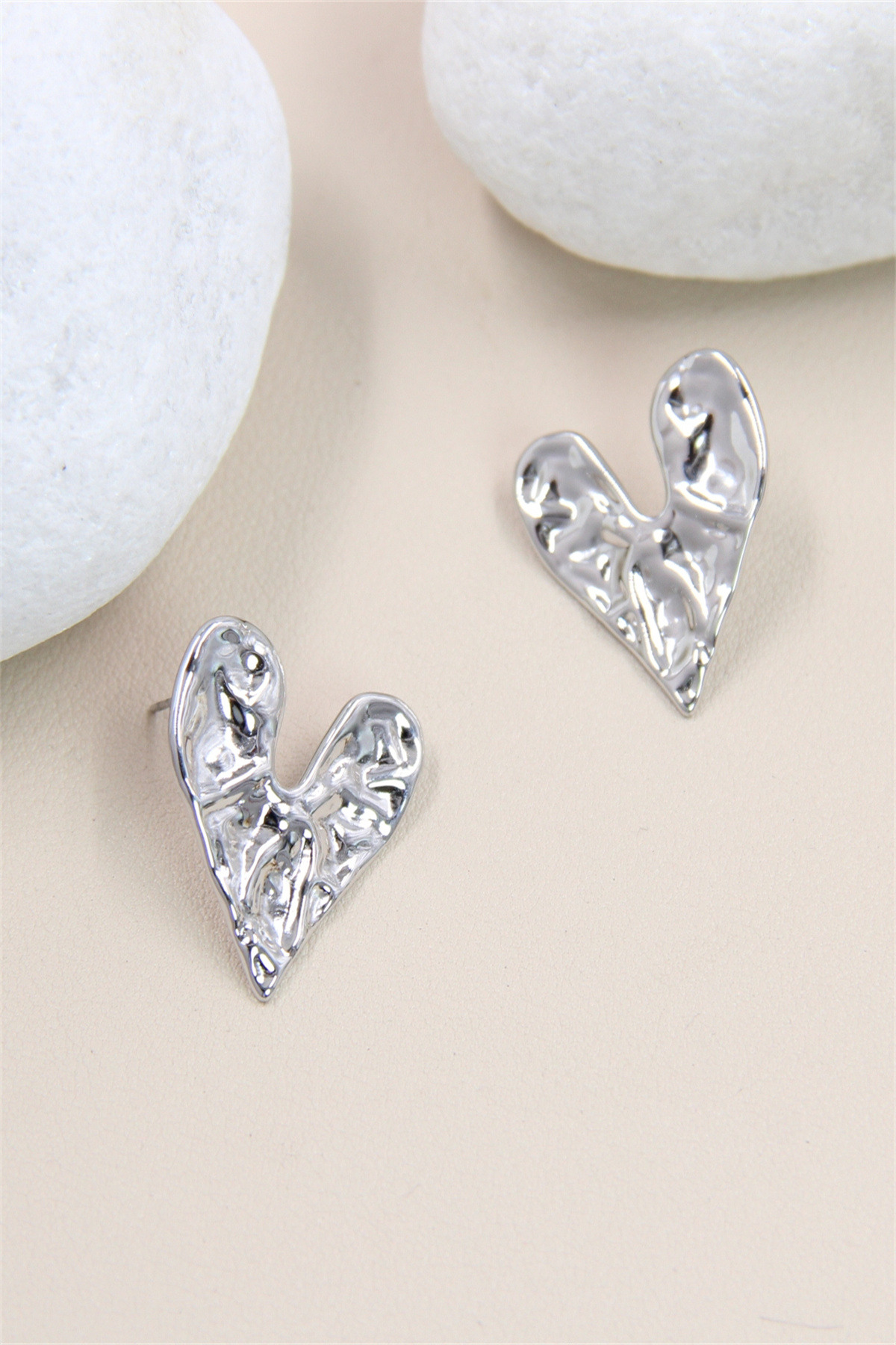 Grossiste Bellissima - Boucles d'oreilles en forme de cœur - Élégance en acier inoxydable