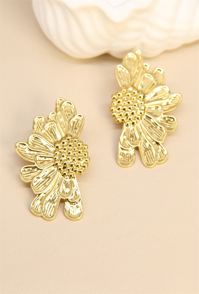 Grossiste Bellissima - Boucles d'oreilles fleur en acier inoxydable : Féminité et éclat naturel