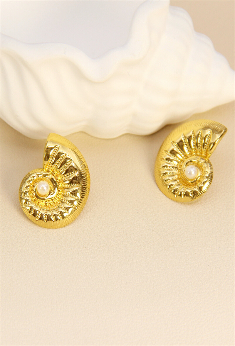 Grossiste Bellissima - Boucles d'oreilles escargot de mer ornées de perle en acier inoxydable