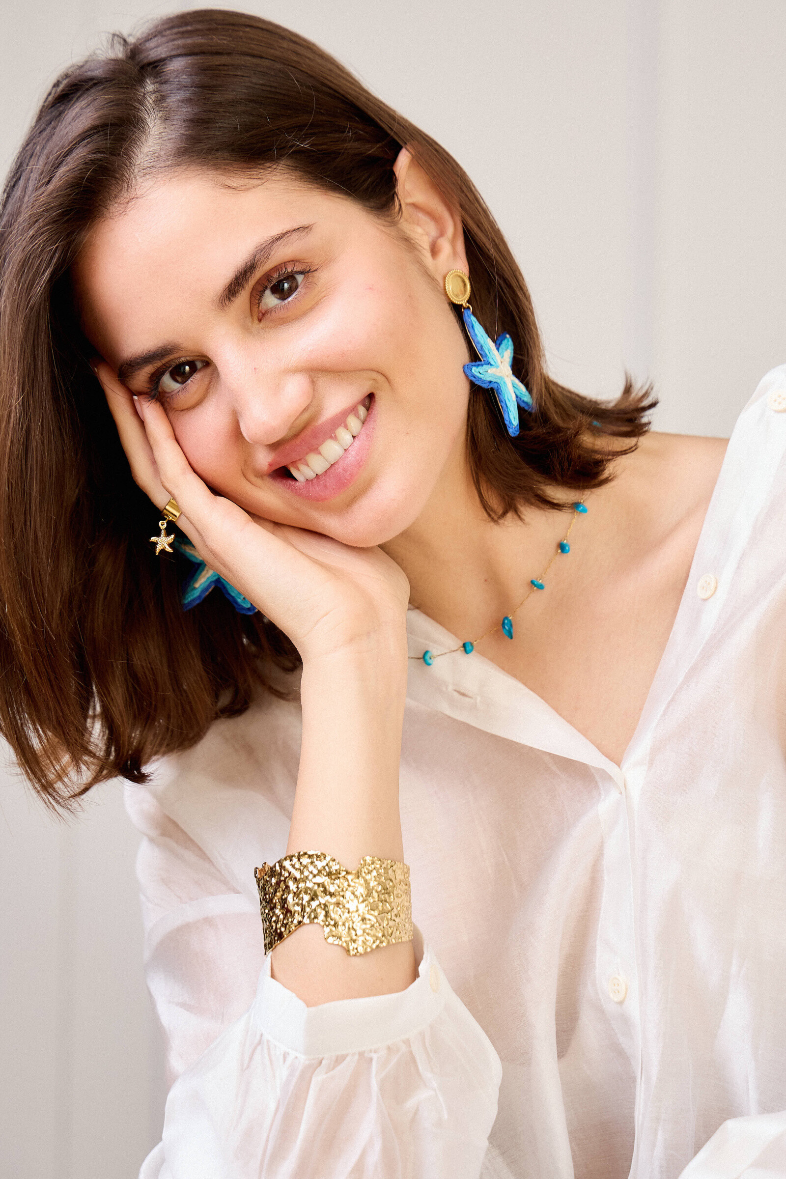 Grossiste Bellissima - Boucles d'Oreilles Étoiles de Mer en Acier Inoxydable et Raphia