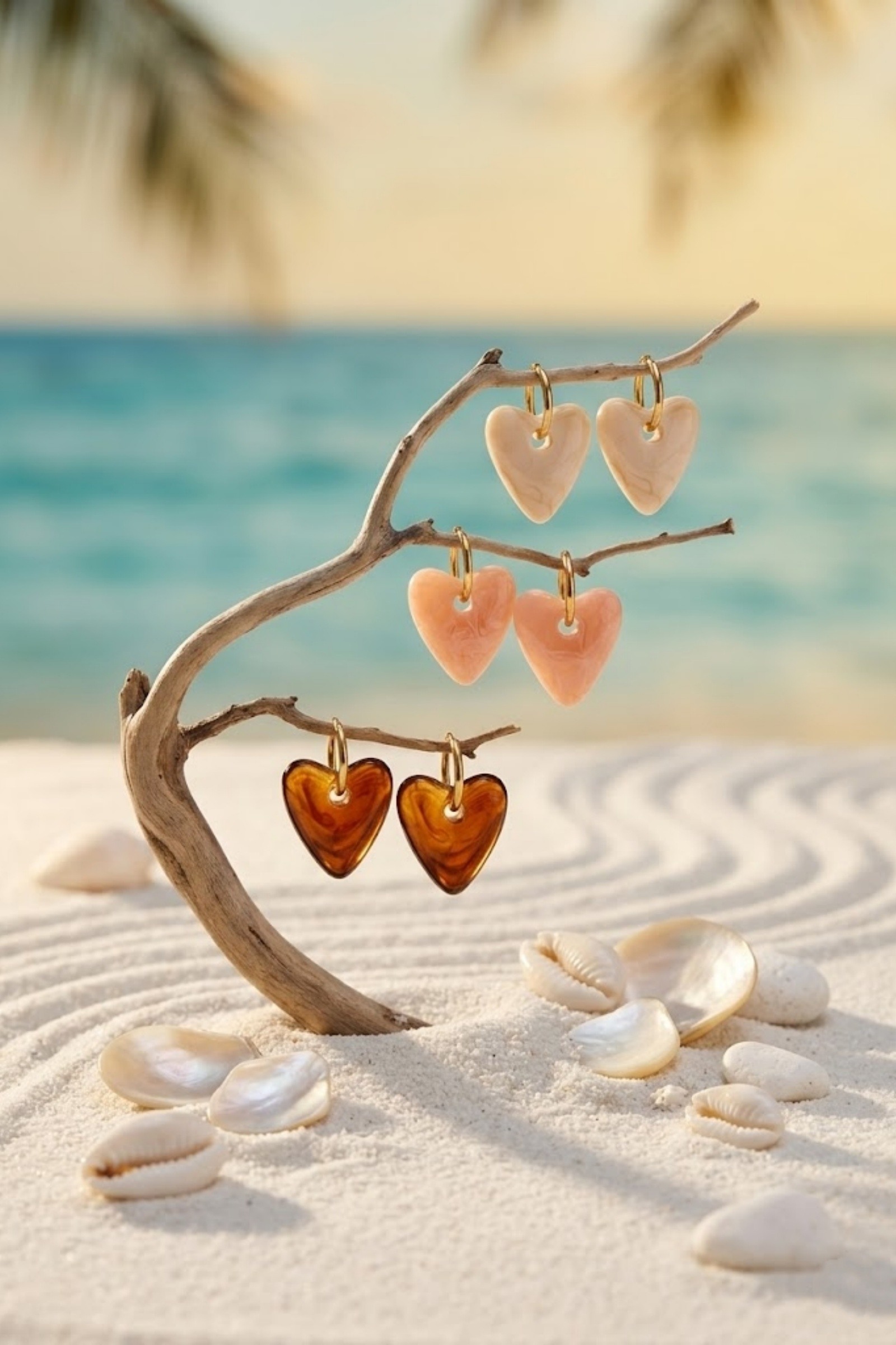 Mayorista Bellissima - Pendientes de Corazón de Resina – Acero Inoxidable Dorado