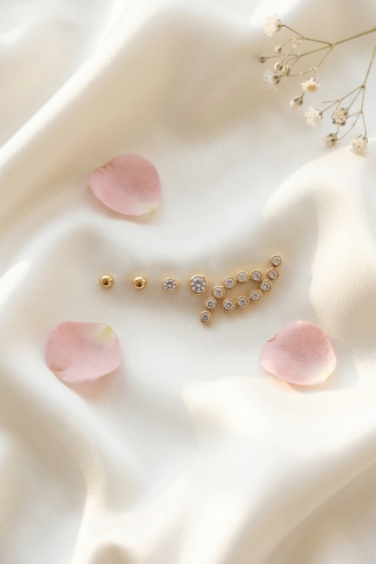 Grossista Bellissima - Set di 3 Orecchini in Zirconio – Trio di Brillantezza alla Moda