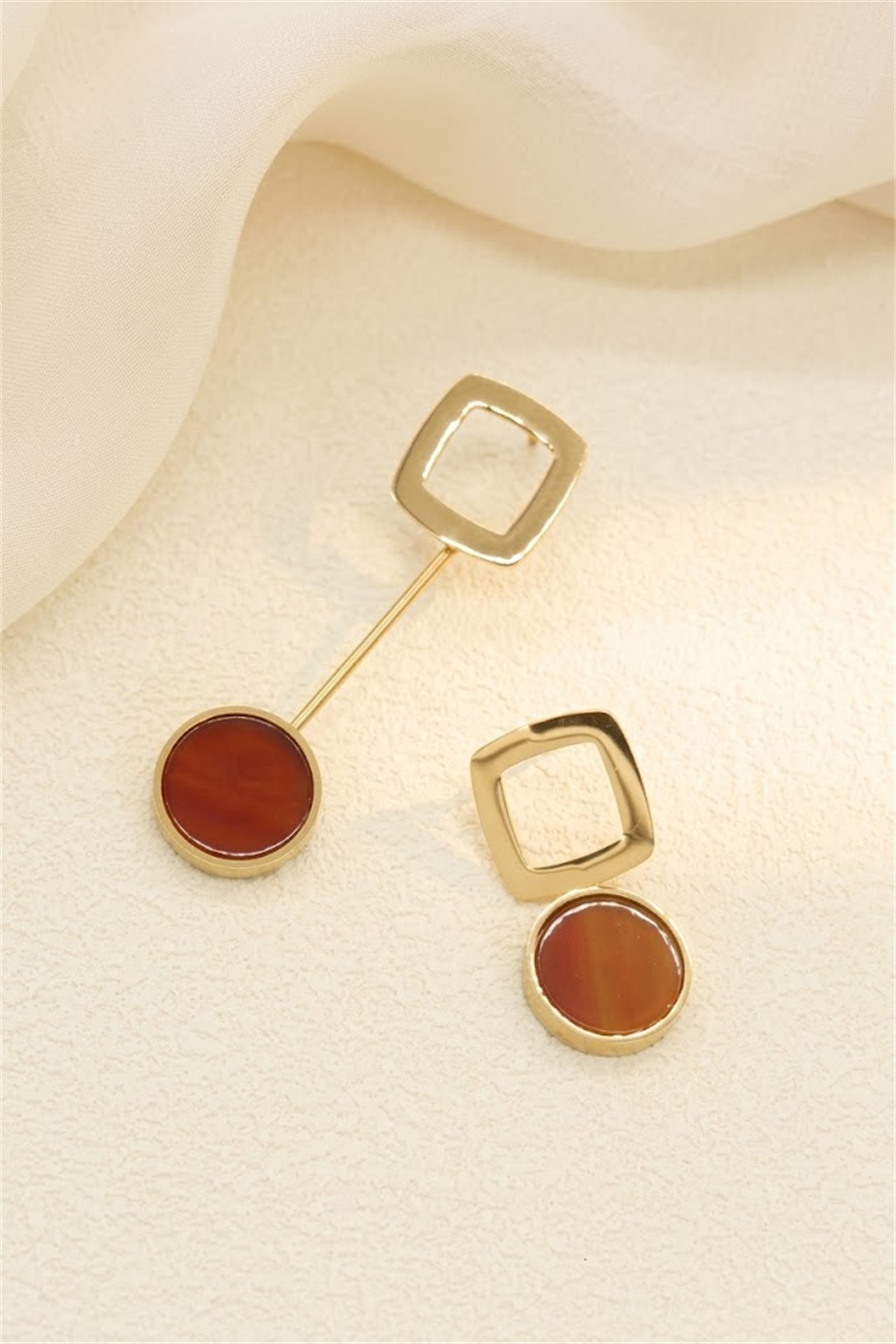 Grossiste Bellissima - Boucles d’oreilles asymétriques acier inoxydable – Design géométrique & résine