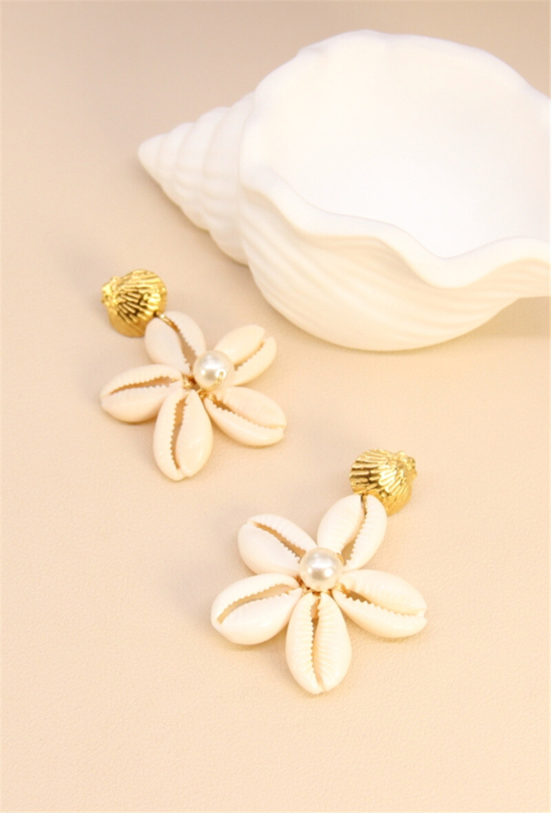 Grossiste Bellissima - Boucles d'oreilles coquillages et acier inoxydable – Élégance au naturel