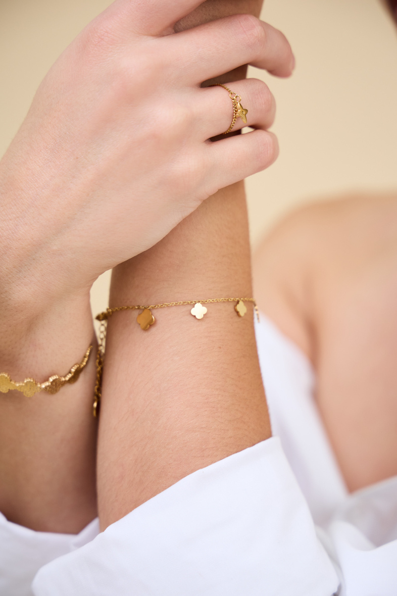 Mayorista Bellissima - Pulsera con dije de trébol de acero