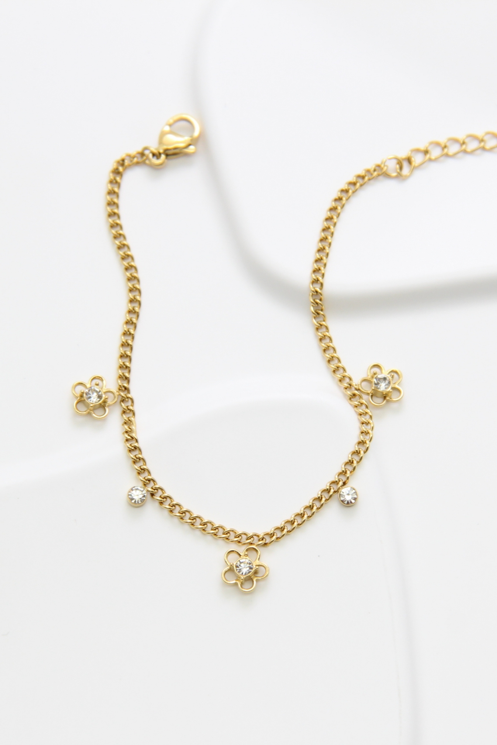 Grossiste Bellissima - Bracelet Fleur & Cristaux en Acier Inoxydable
