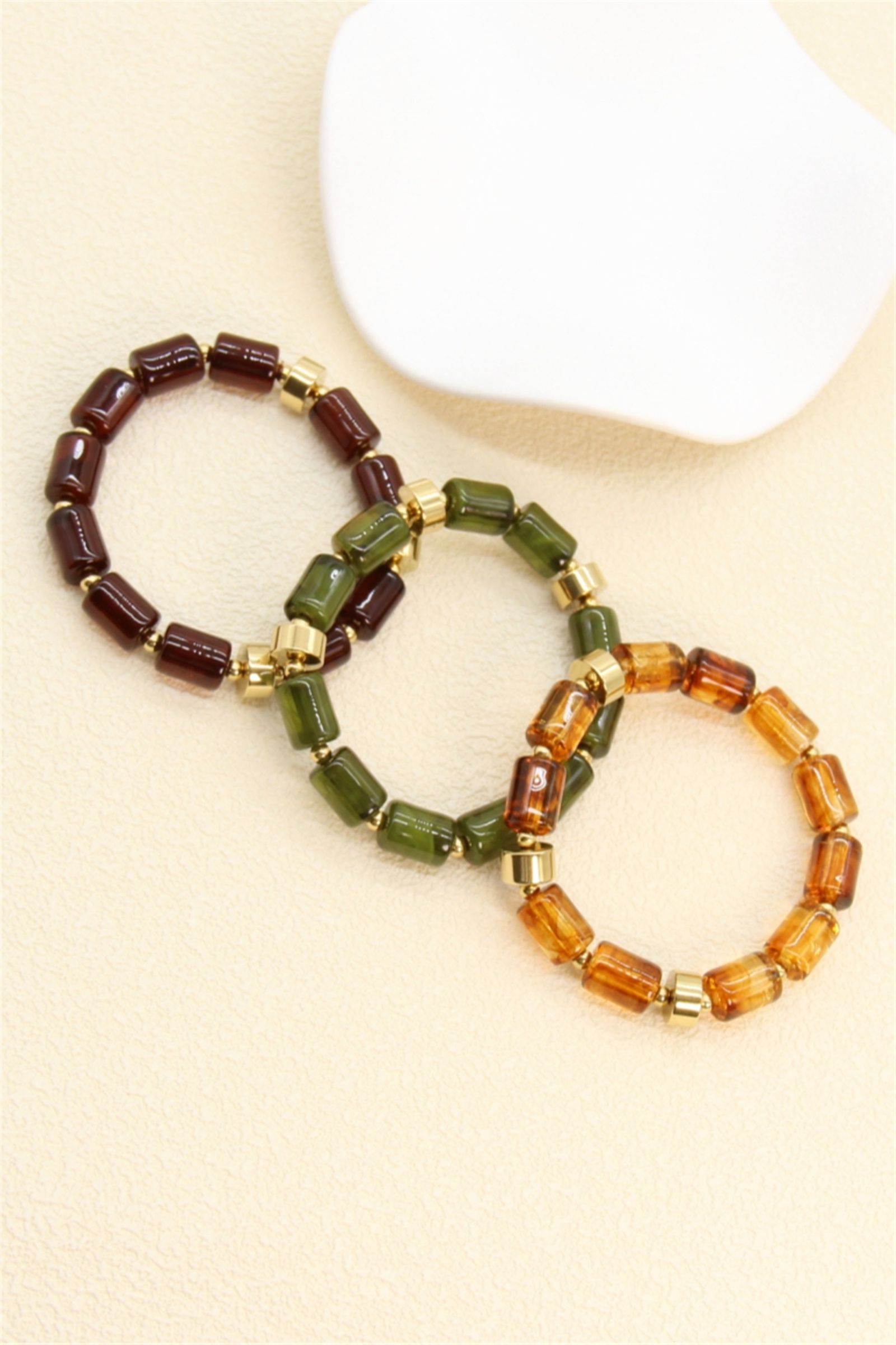 Grossiste Bellissima - Bracelet perles résine – Style moderne et coloré