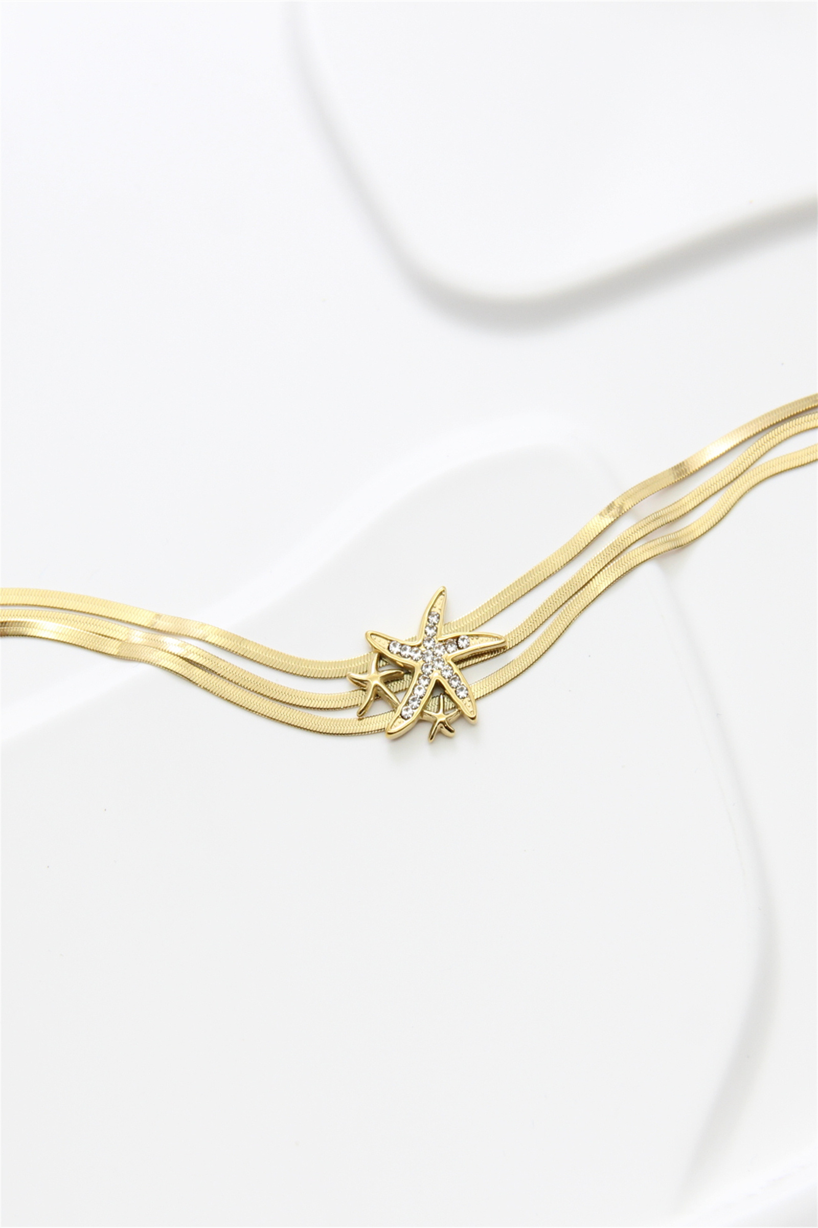 Grossiste Bellissima - Bracelet Étoile de Mer en Acier Inoxydable Doré – Élégance Marine