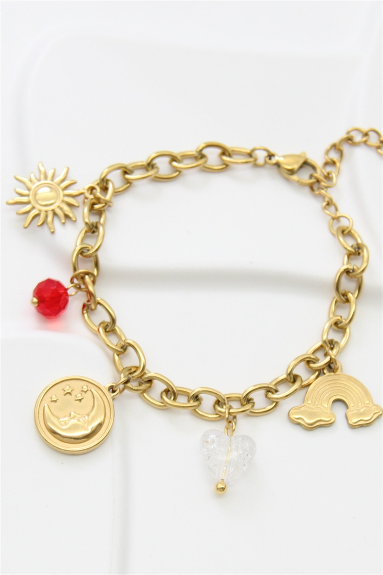 Grossiste Bellissima - Bracelet charms doré en acier inoxydable – Soleil, Lune & Arc-en-ciel