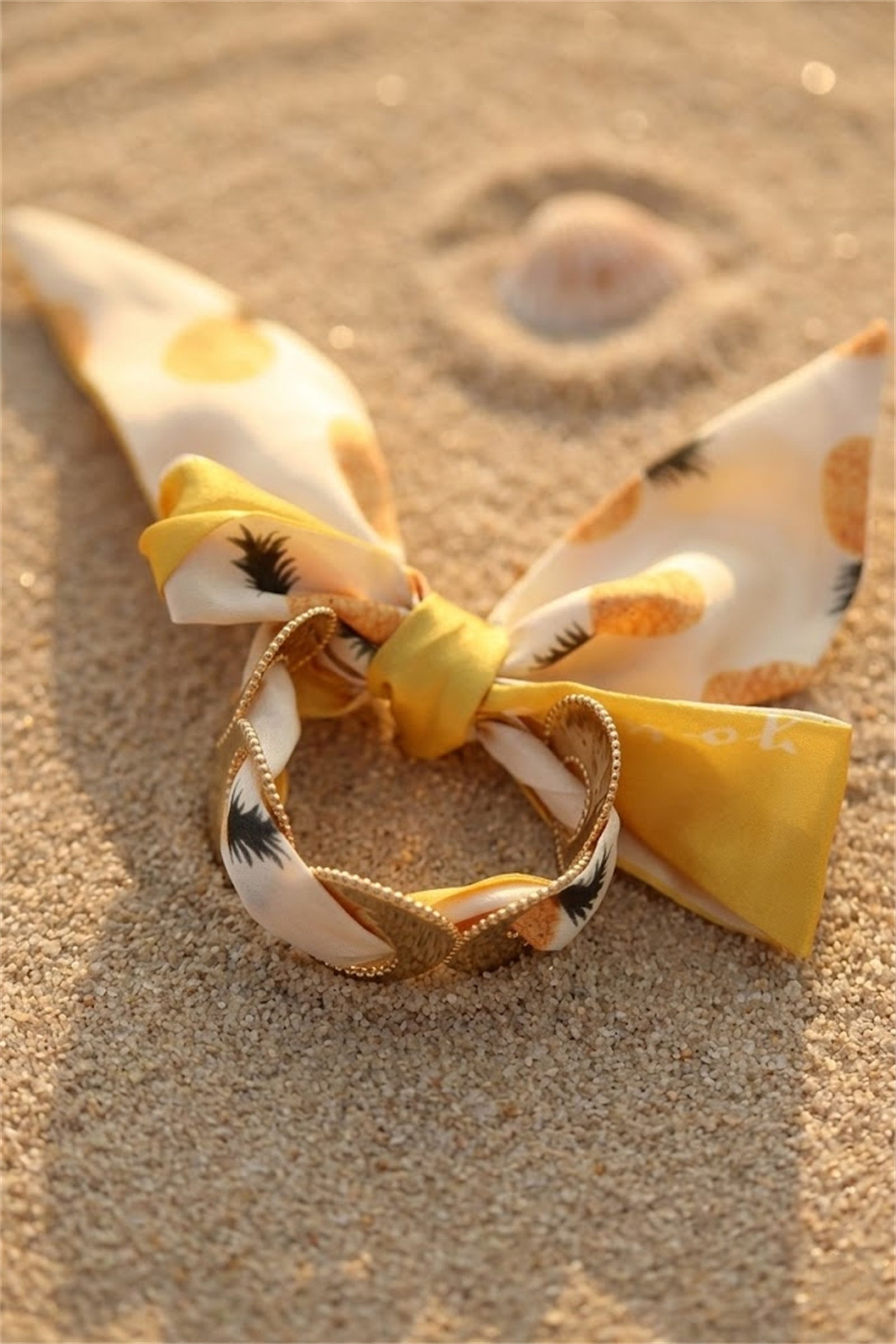 Grossiste Bellissima - Bracelet Manchette Ruban Ananas – Acier Inoxydable Doré
