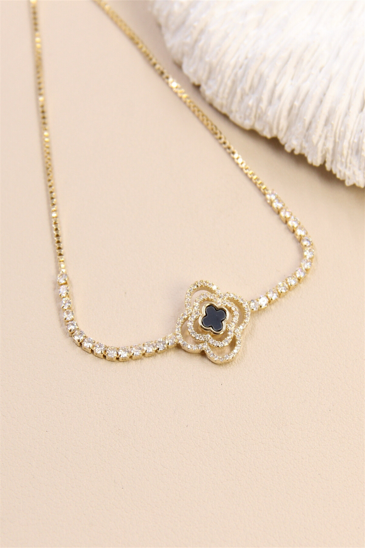 Grossiste Bellissima - Bracelet Trèfle Coulissant Ajustable Strass Hypoallergénique