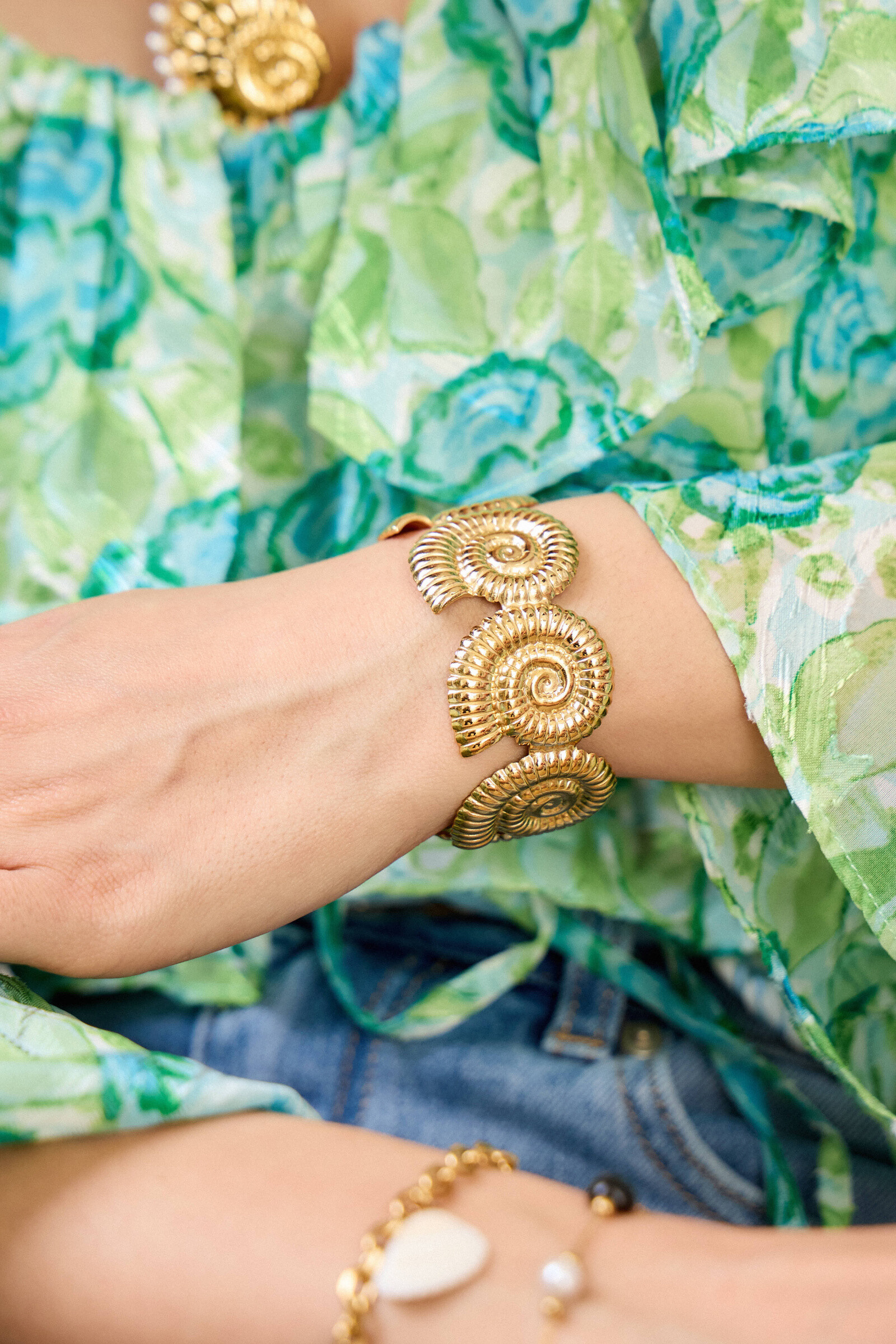 Grossiste Bellissima - Bracelet Coquillage en Acier Inoxydable : Charme Marin et Élégance Moderne