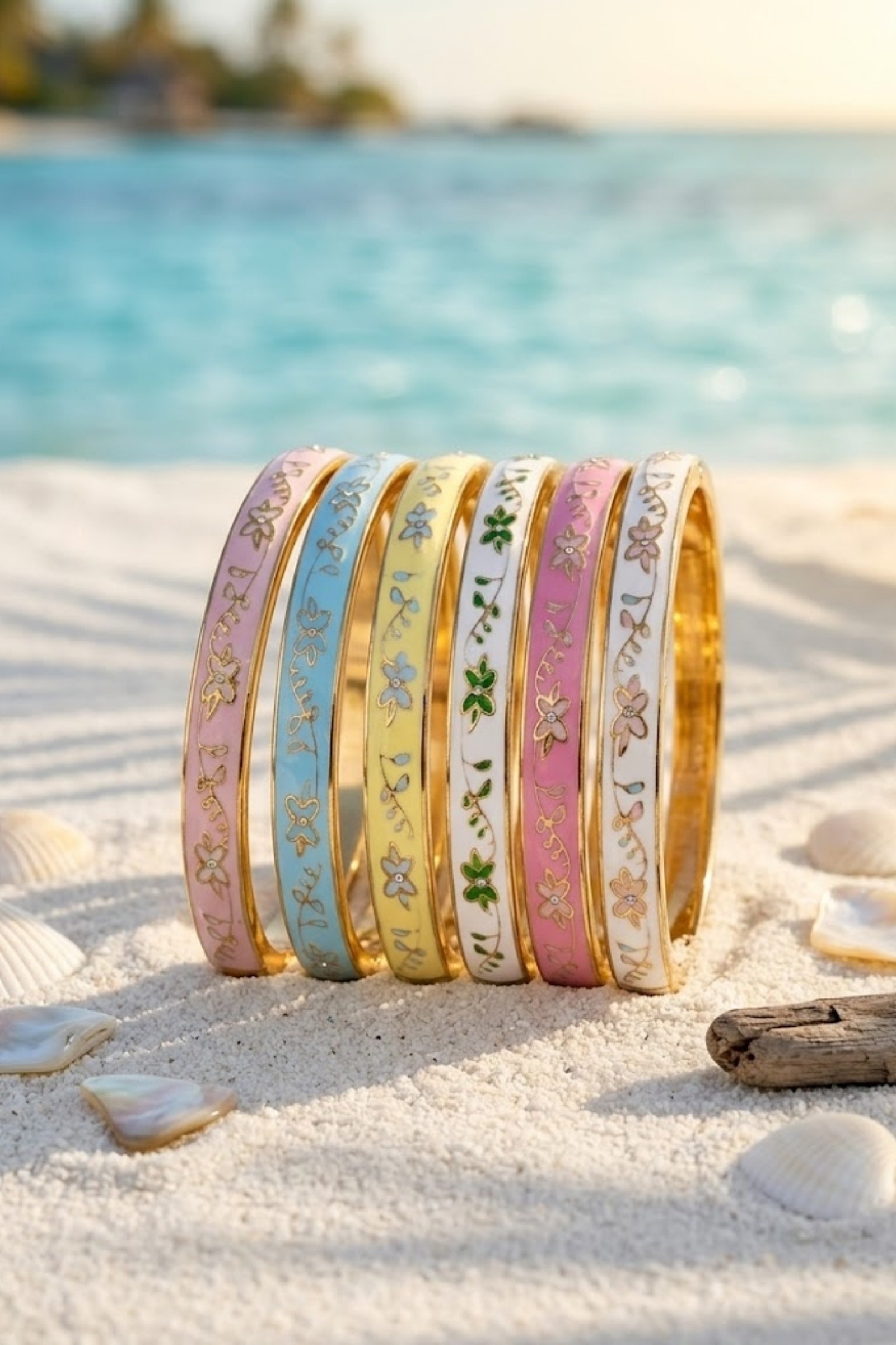 Mayorista Bellissima - Brazalete Tailandés de Acero Inoxidable con Esmalte Dorado – Diseño de Flores Multicolor