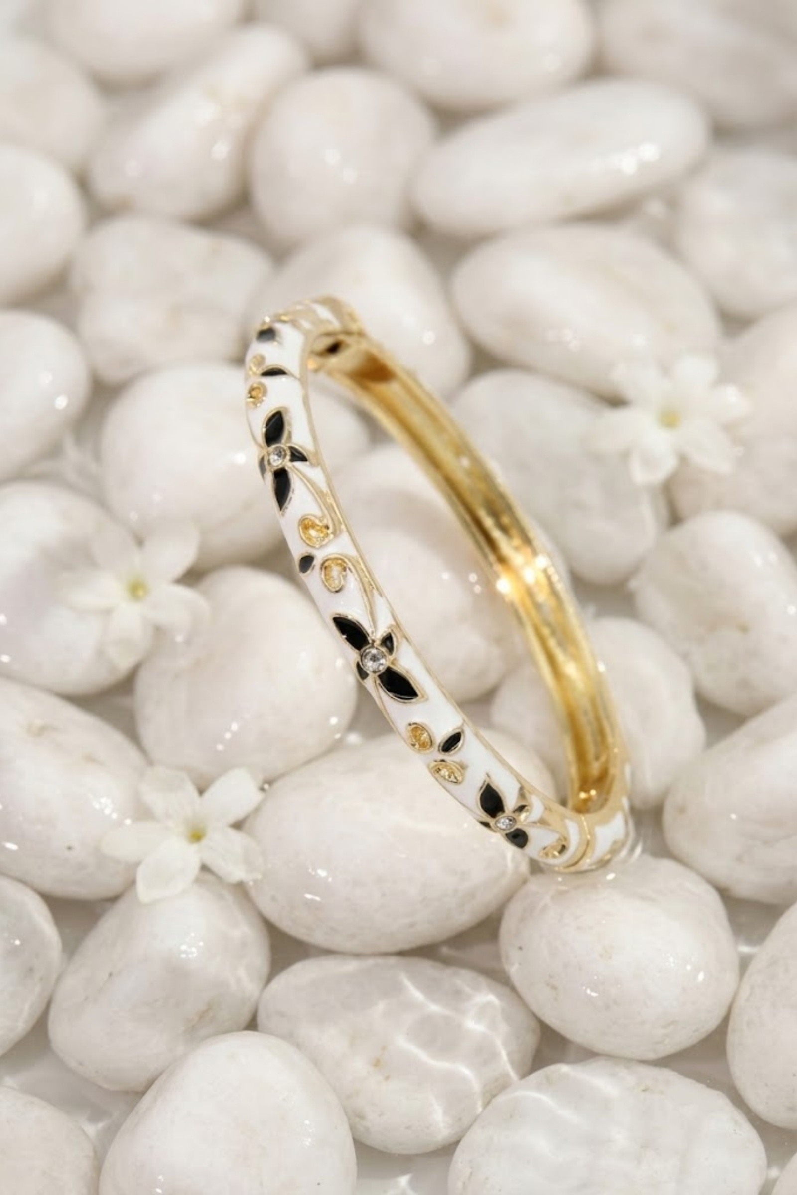 Großhändler Bellissima - Thailändisches Emaille-Blumenarmband – Kostbarer Glanz