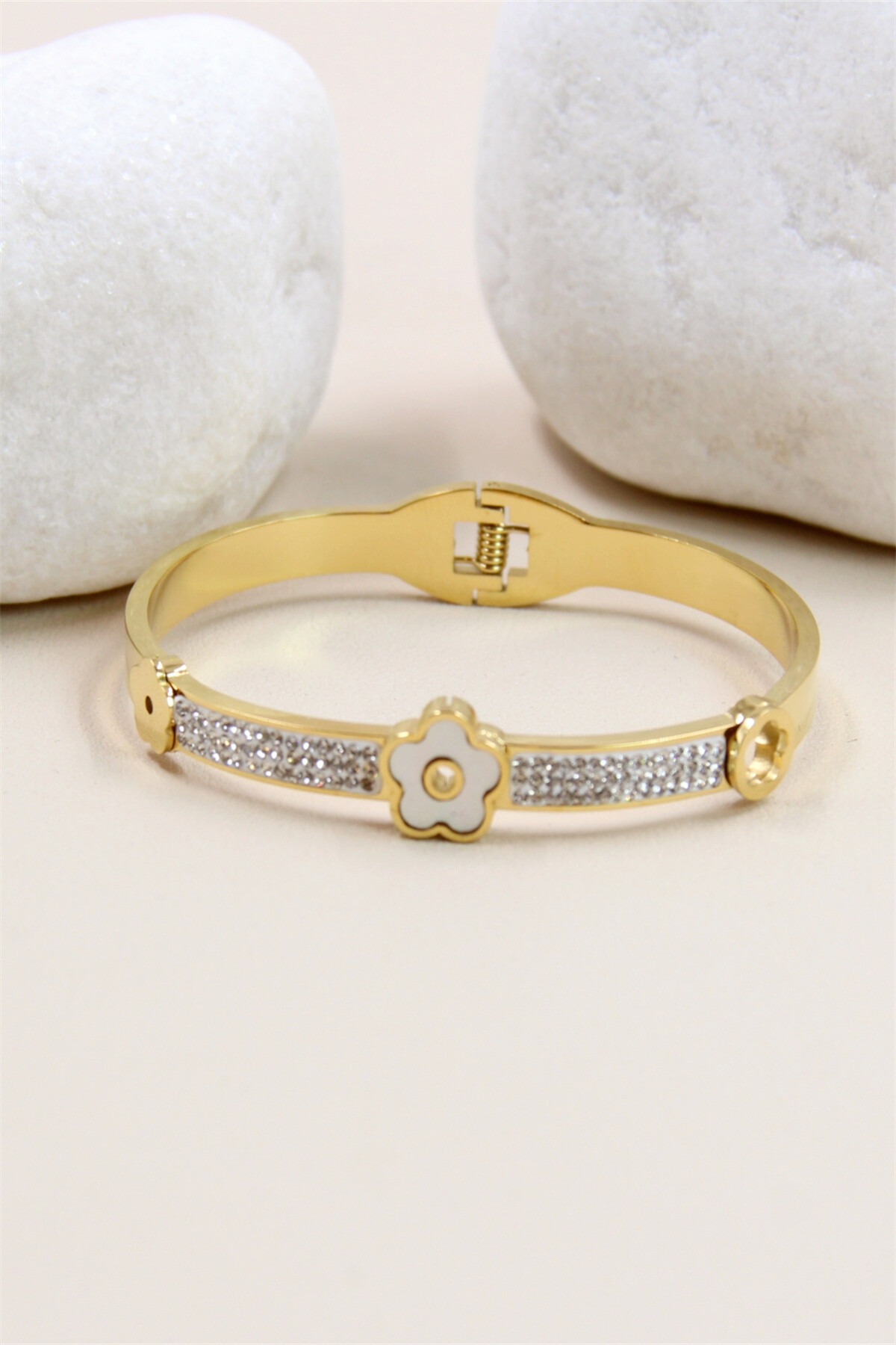 Wholesaler Bellissima - Stainless steel rod bracelet - elegance and refinement