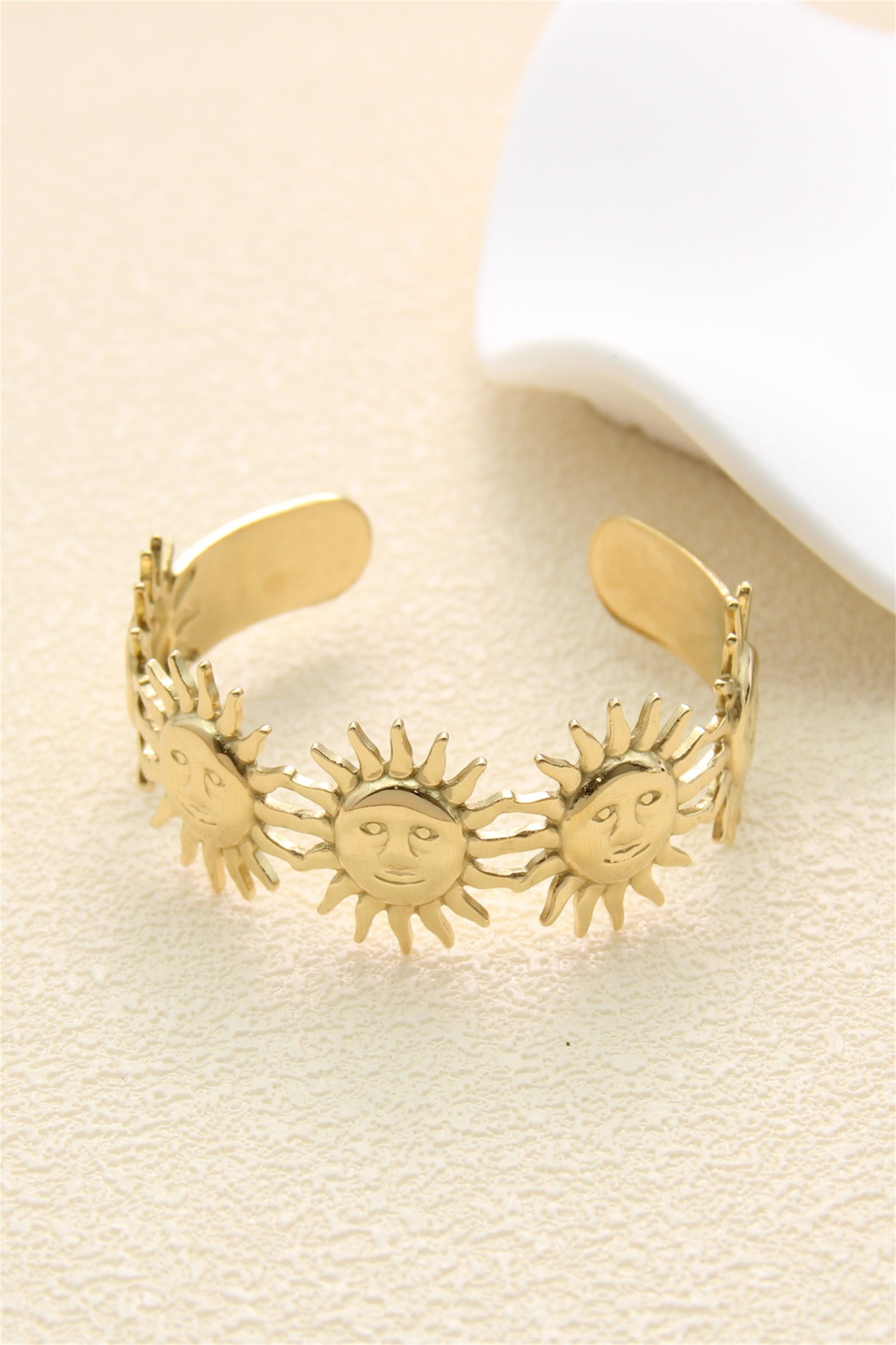 Grossiste Bellissima - Bracelet Jonc Soleil Doré – Esprit Bohème Chic