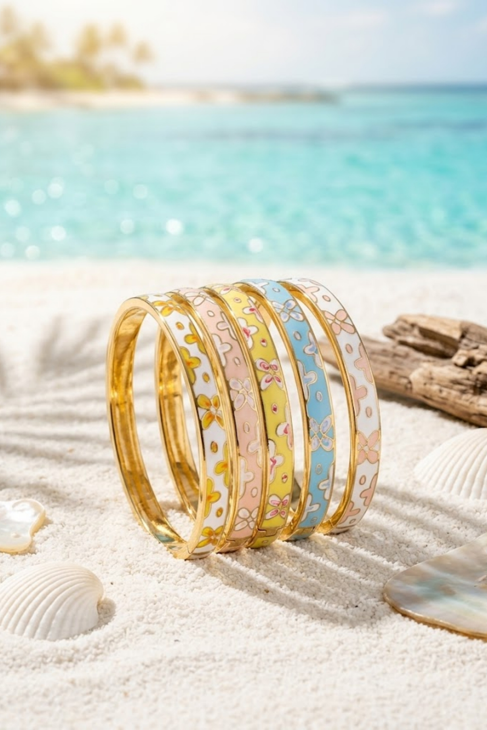 Mayorista Bellissima - Pulsera Tailandesa Acero Inoxidable Dorado Brazalete Esmaltado Flor – Disponible en Varios Colores