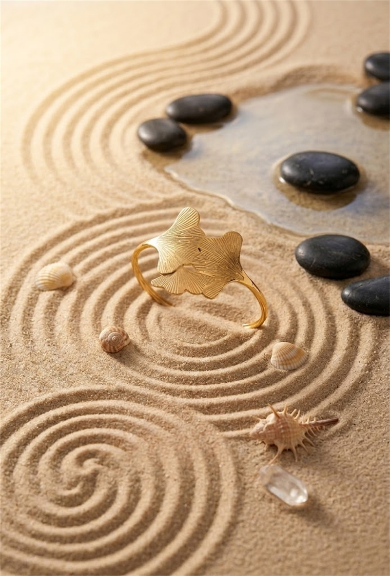 Grossiste Bellissima - Bracelet Feuille de Ginkgo – Élégance Naturelle en Acier Inoxydable !