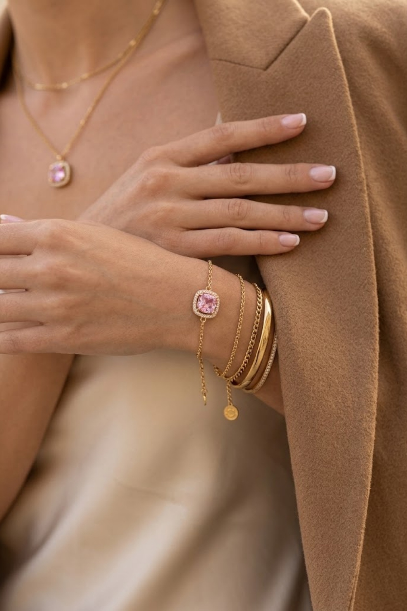 Großhändler Bellissima - Quadratisches Zirkonium-Armband – Eleganter Glanz aus Edelstahl