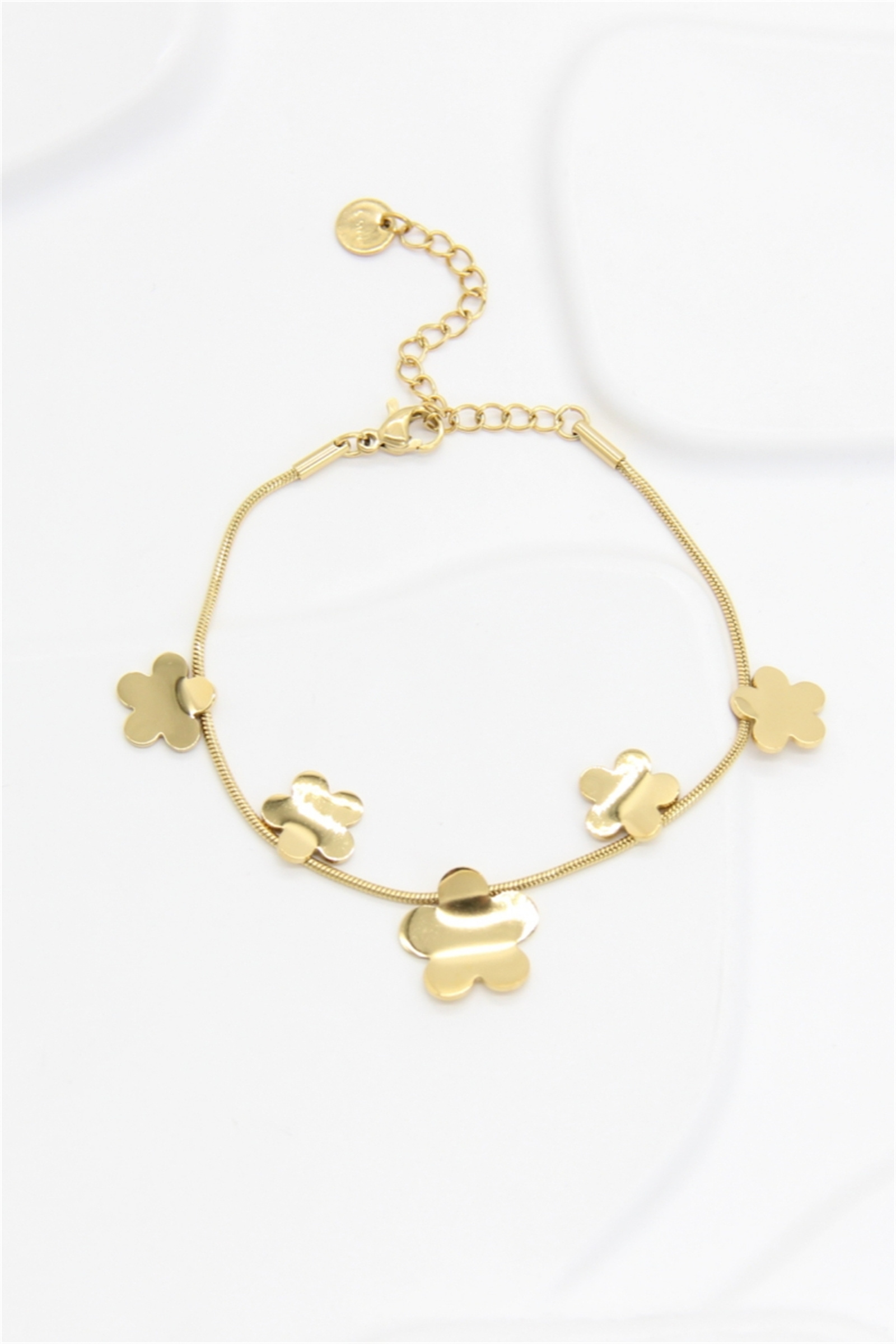 Grossiste Bellissima - Bracelet Femme Doré à Breloques Fleurs – Acier Inoxydable, Ajustable et Él?