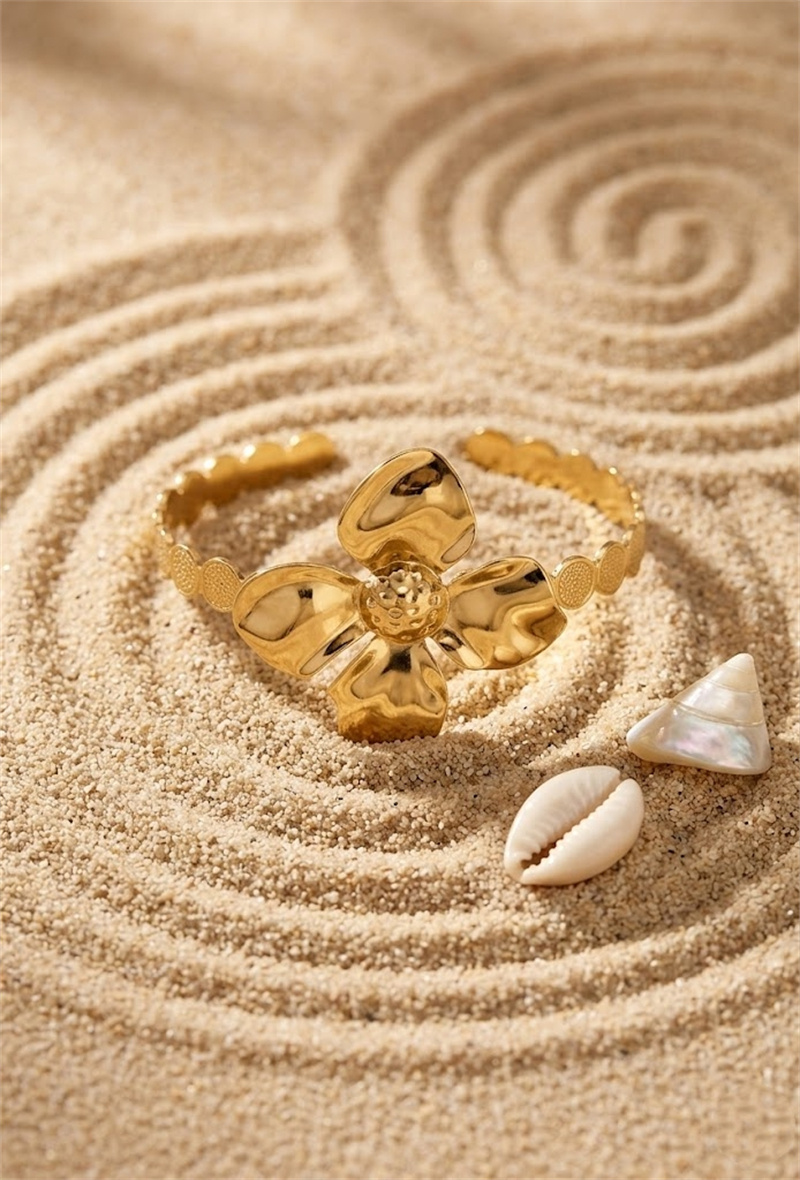 Grossiste Bellissima - Bracelet jonc fleur ajustable en acier inoxydable – élégance nature sublimé