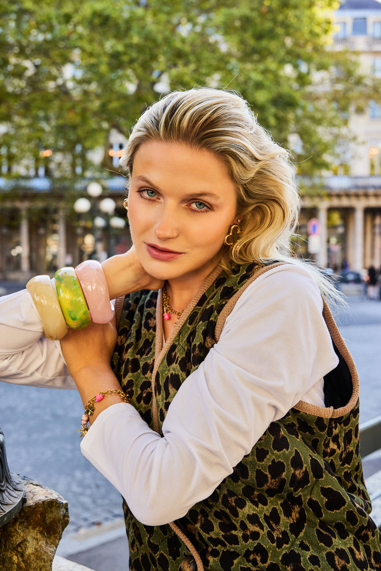 Grossiste Bellissima - Bracelets Résine Colorée – Style Vintage
