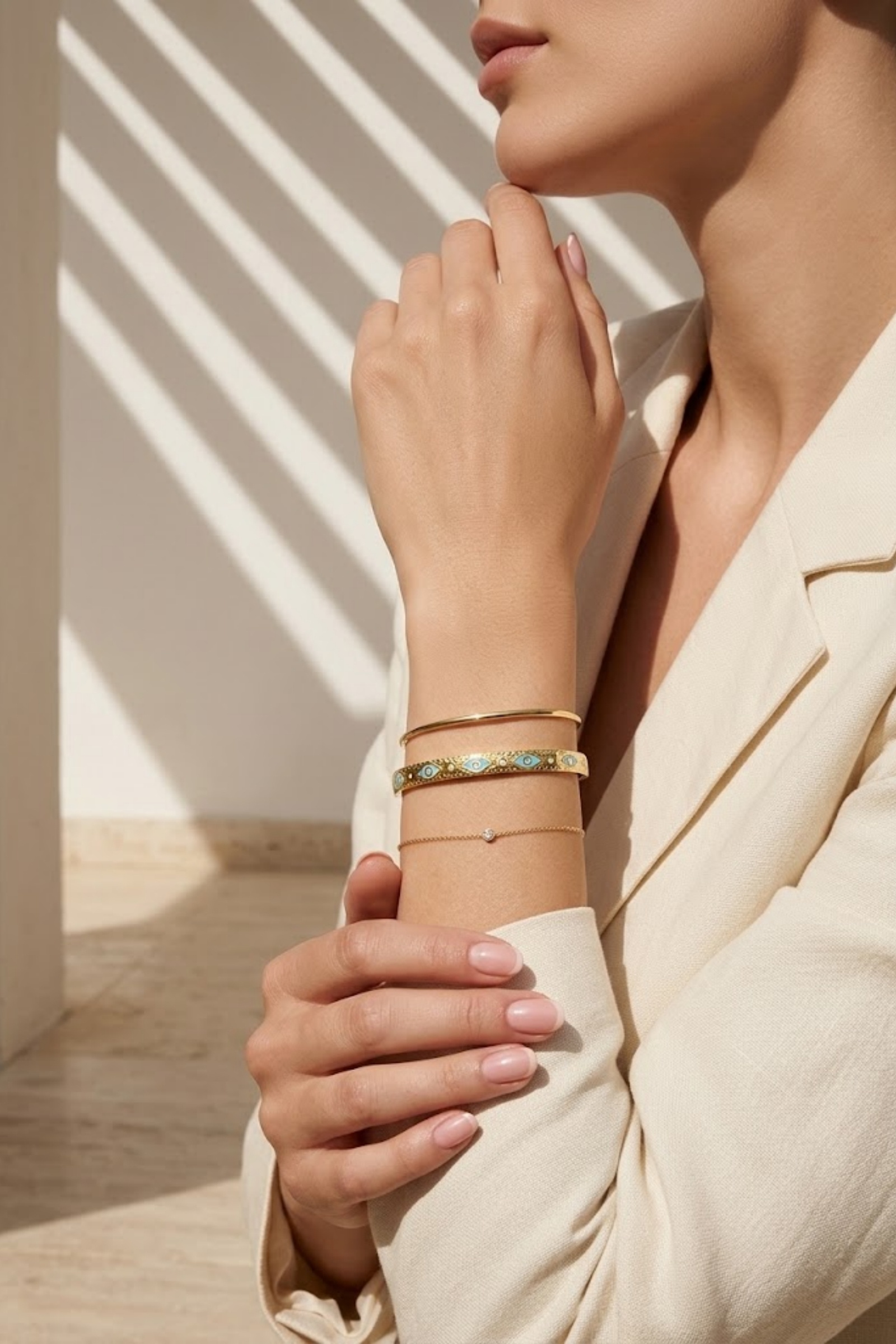 Grossiste Bellissima - Bracelet Jonc Gravé en Acier Inoxydable – L'Élégance au Quotidien