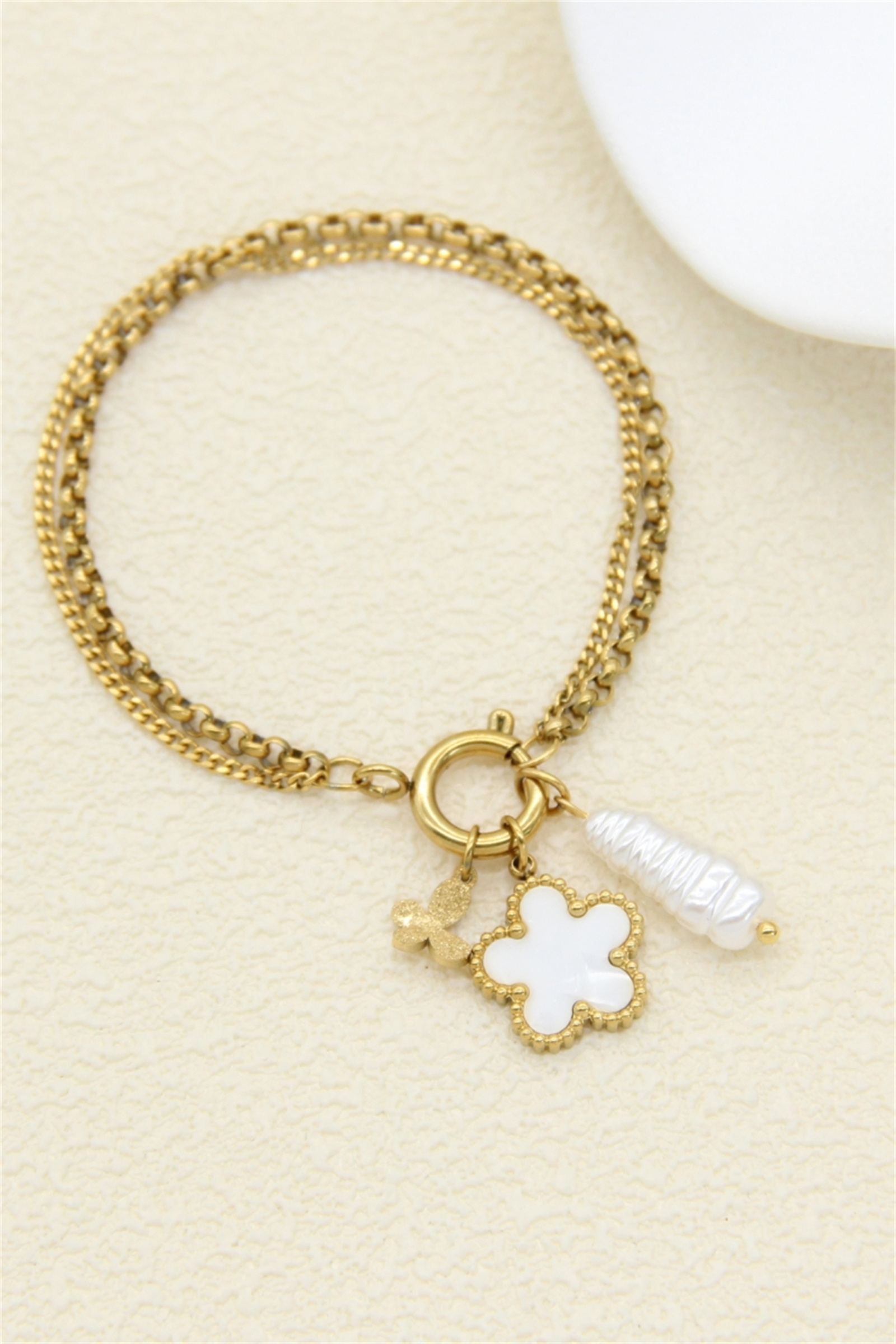 Grossiste Bellissima - Bracelet multi-chaînes acier inoxydable – Charms trèfle & perle