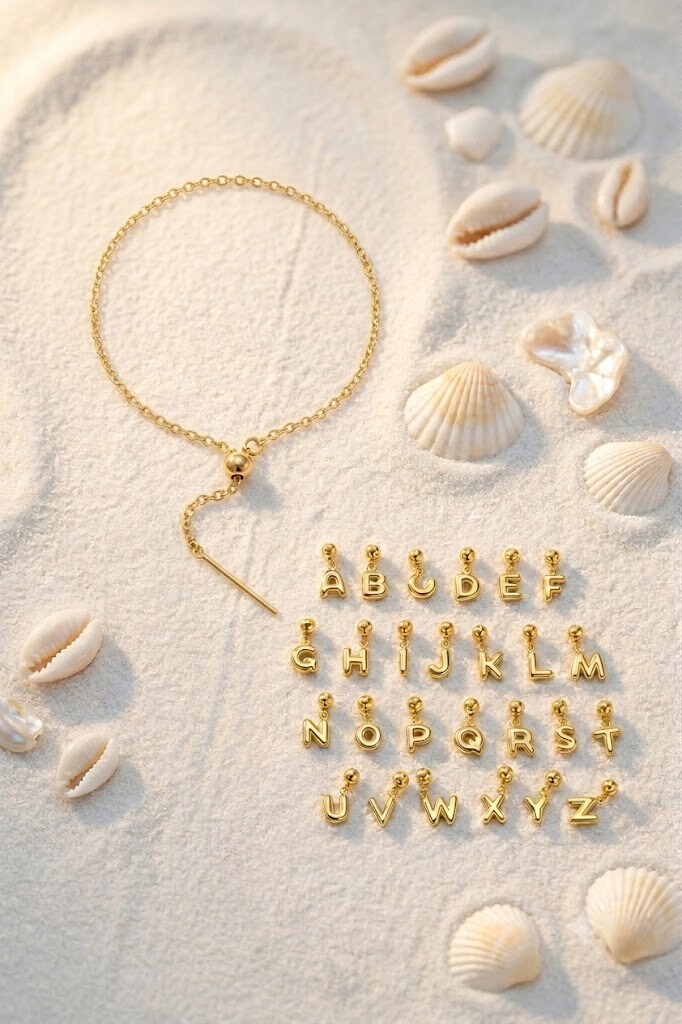 Grossiste Bellissima - Bracelet Traversant Personnalisable Acier Inoxydable Doré - Vendu sans les pendentifs lettres