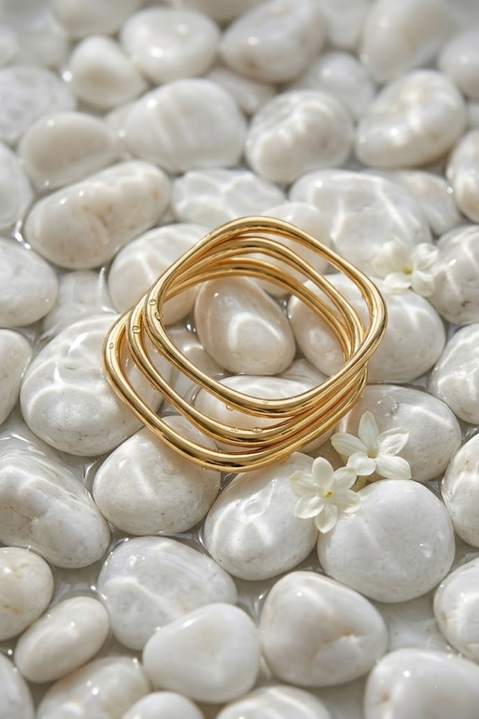 Grossiste Bellissima - Bracelet Carré Acier Inoxydable – Design Minimaliste Tendance